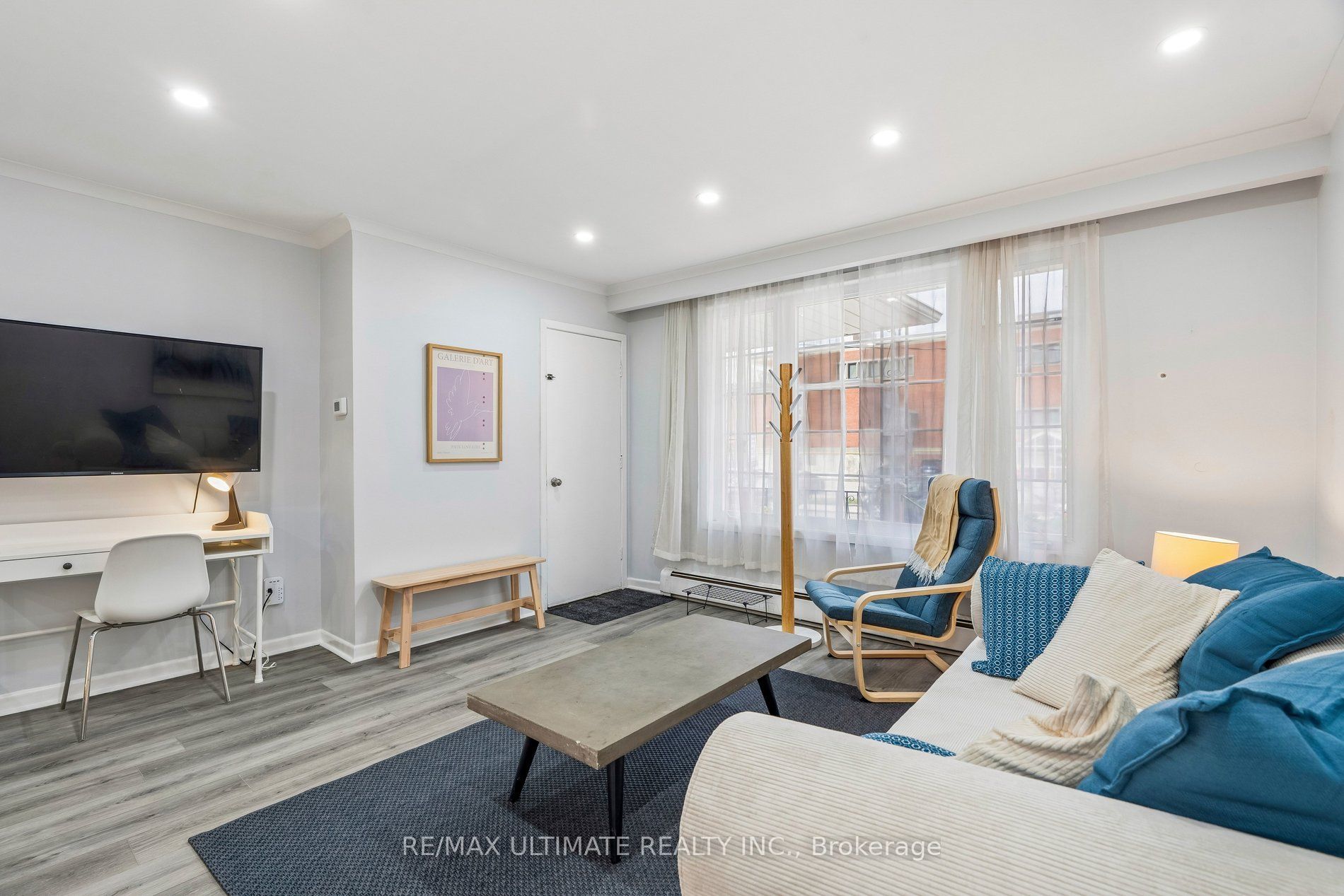 213 Close Avenue 1, Toronto, ON M6K 2V6