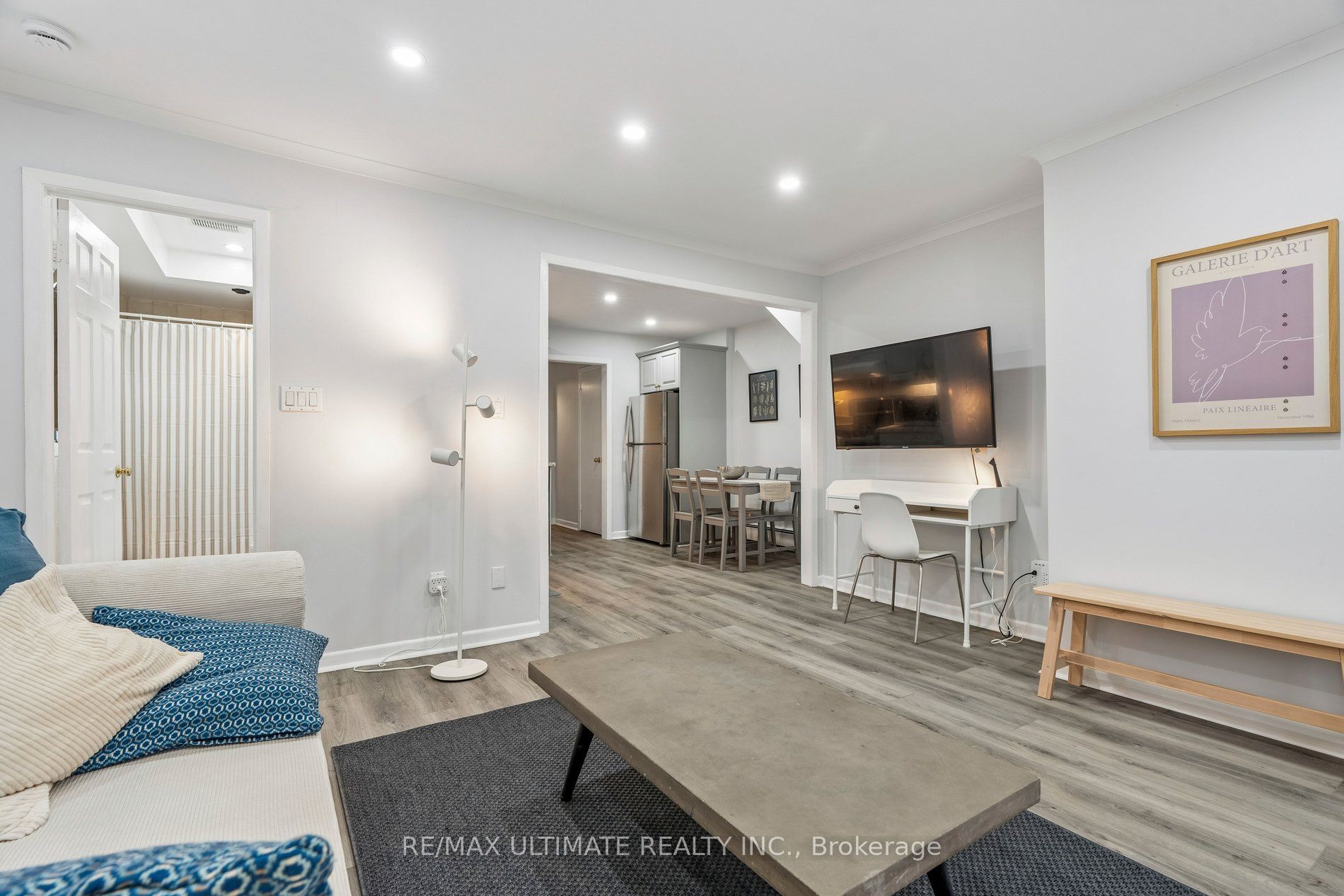 213 Close Avenue 1, Toronto, ON M6K 2V6 photo 4