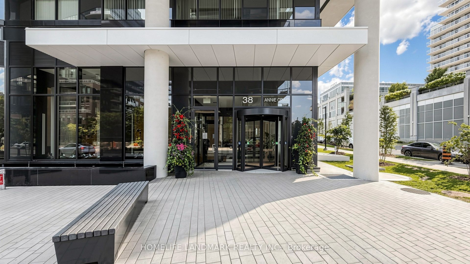 38 Annie Craig Drive 2702, Toronto, ON M8V 0A8 photo 2