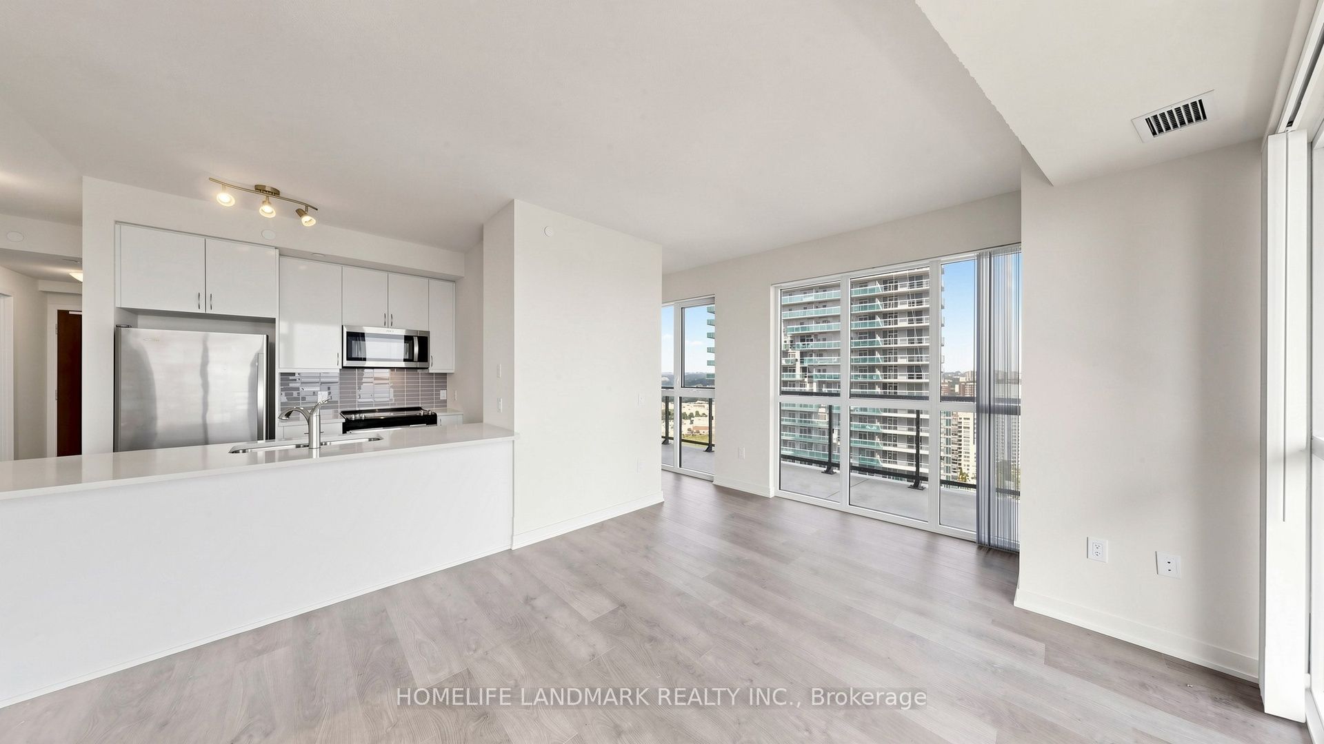 38 Annie Craig Drive 2702, Toronto, ON M8V 0A8 photo 4