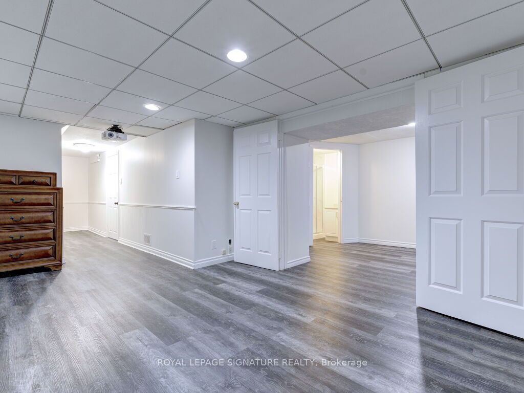 370 Hansen Road, Brampton, ON L6V 3P7 photo 4