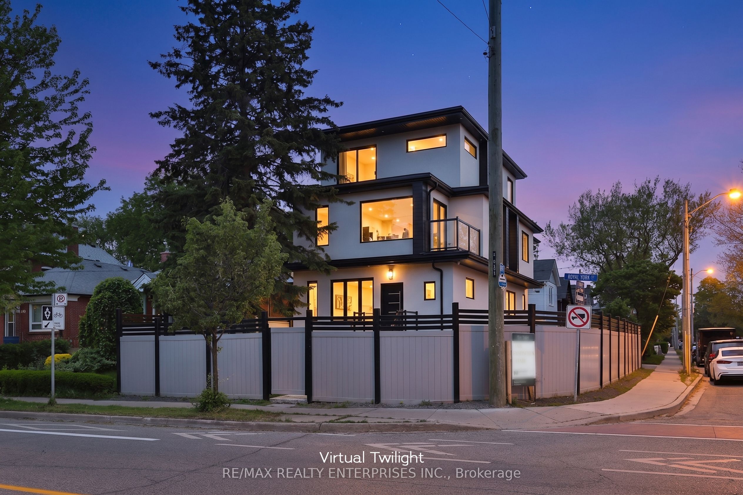 172 Royal York Road, Toronto, ON M8V 2V4 photo 2