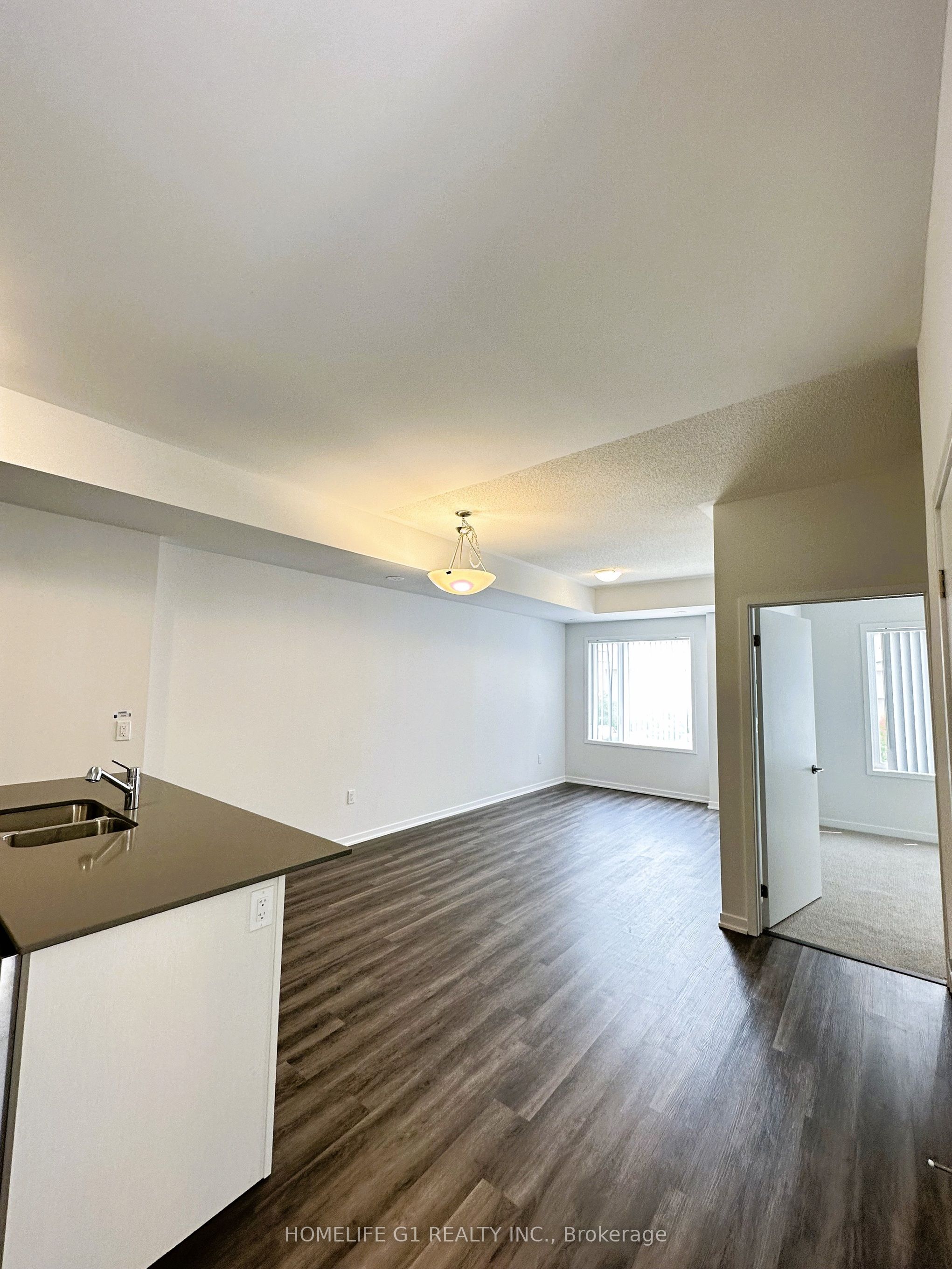 260 Twelfth Street 1, Toronto, ON M8V 0J6 photo 4