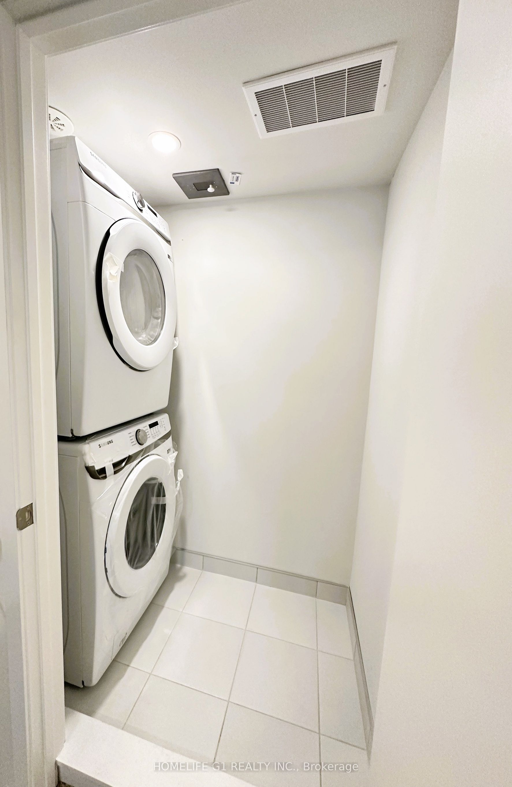 260 Twelfth Street 1, Toronto, ON M8V 0J6 photo 5