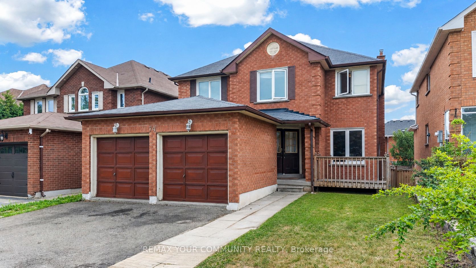 74 Richvale Drive, Brampton, ON L6Z 4K1 photo 2