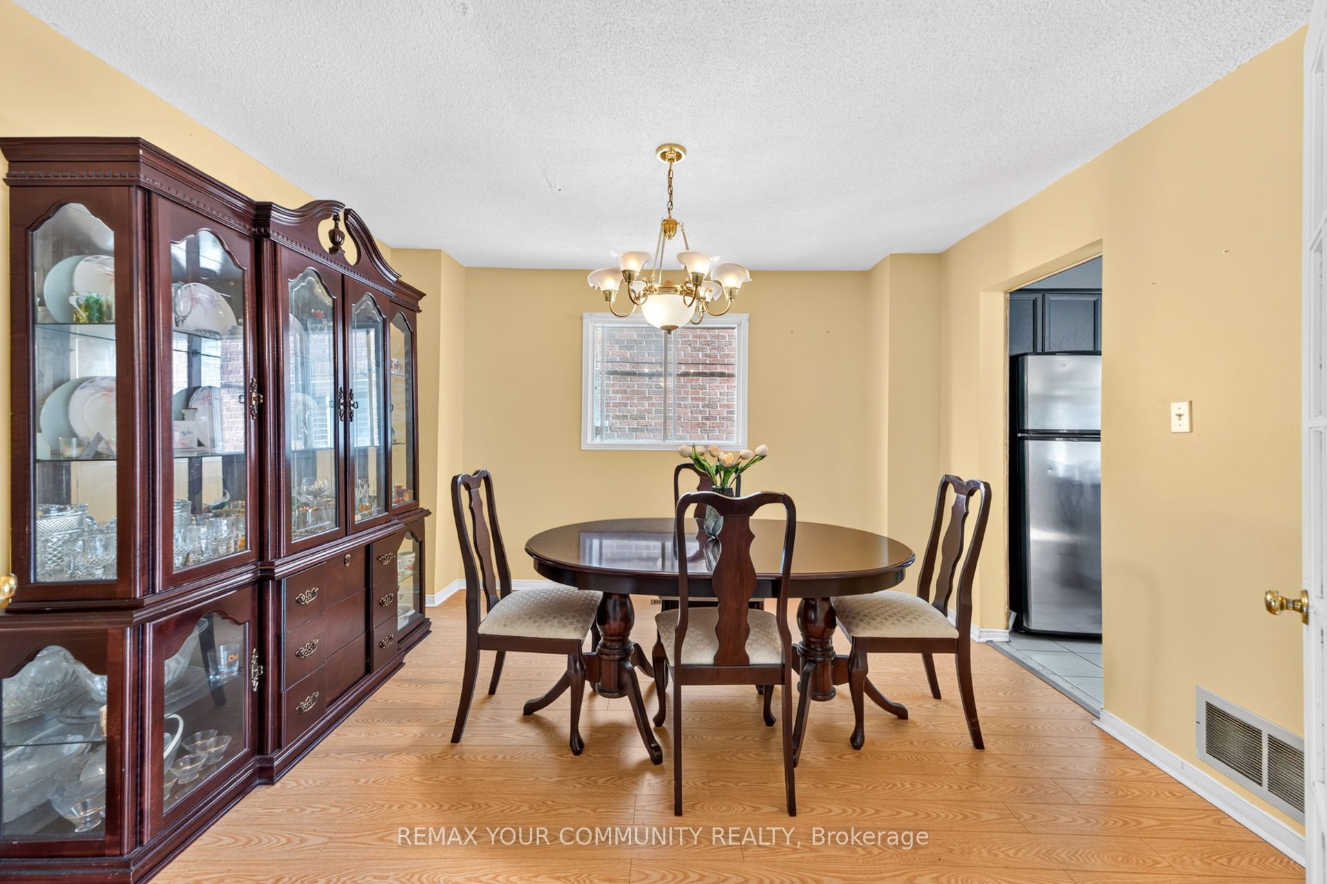 74 Richvale Drive, Brampton, ON L6Z 4K1 photo 5