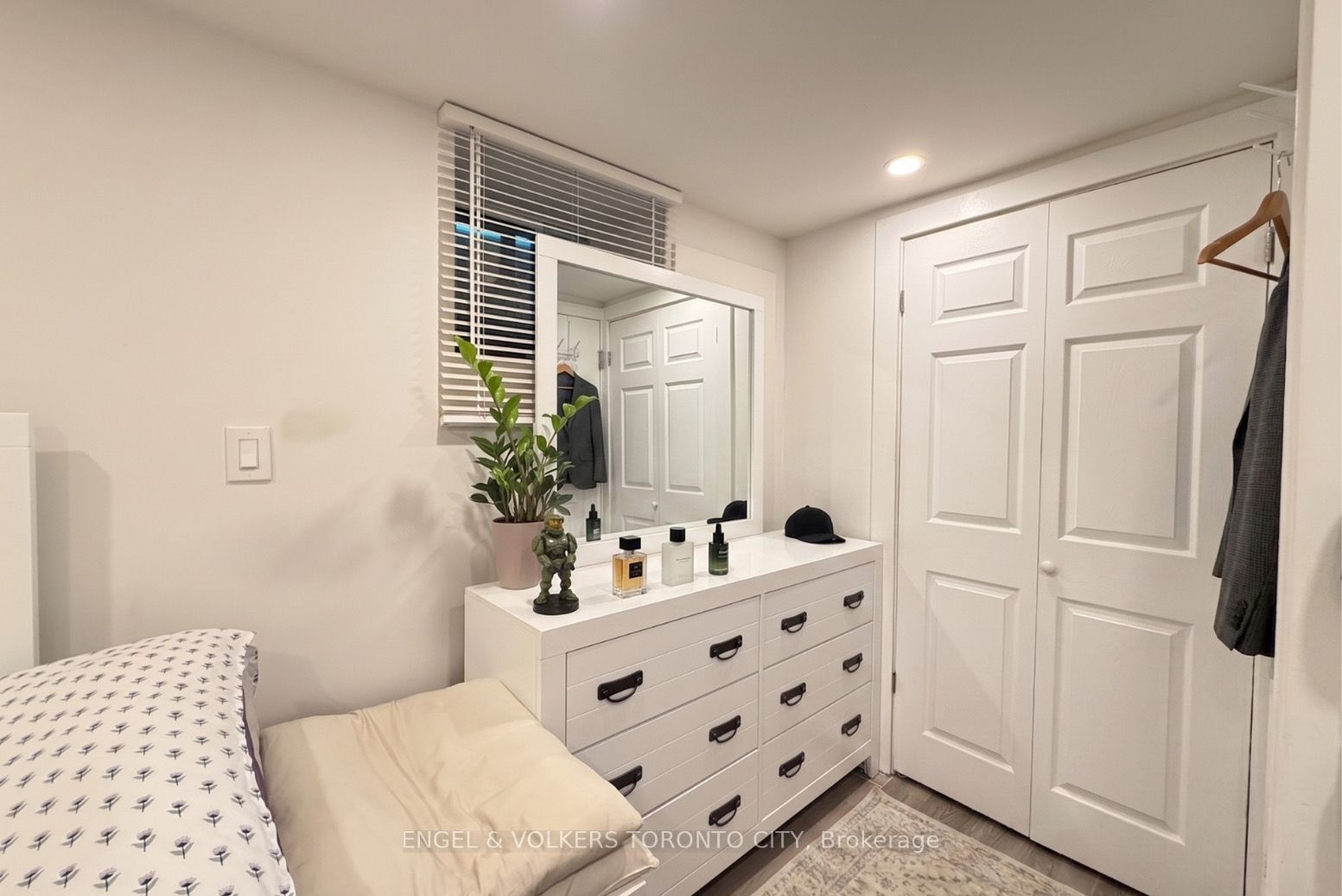 266 Weston Road Lower, Toronto, ON M6N 3P5 photo 2