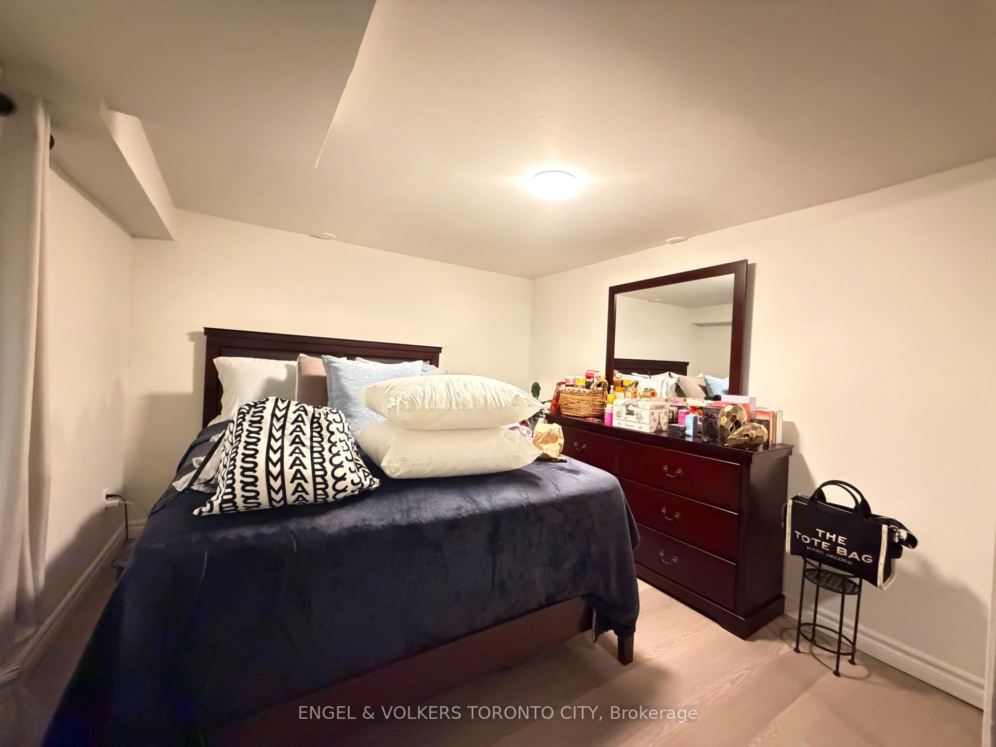 266 Weston Road Lower, Toronto, ON M6N 3P5 photo 3