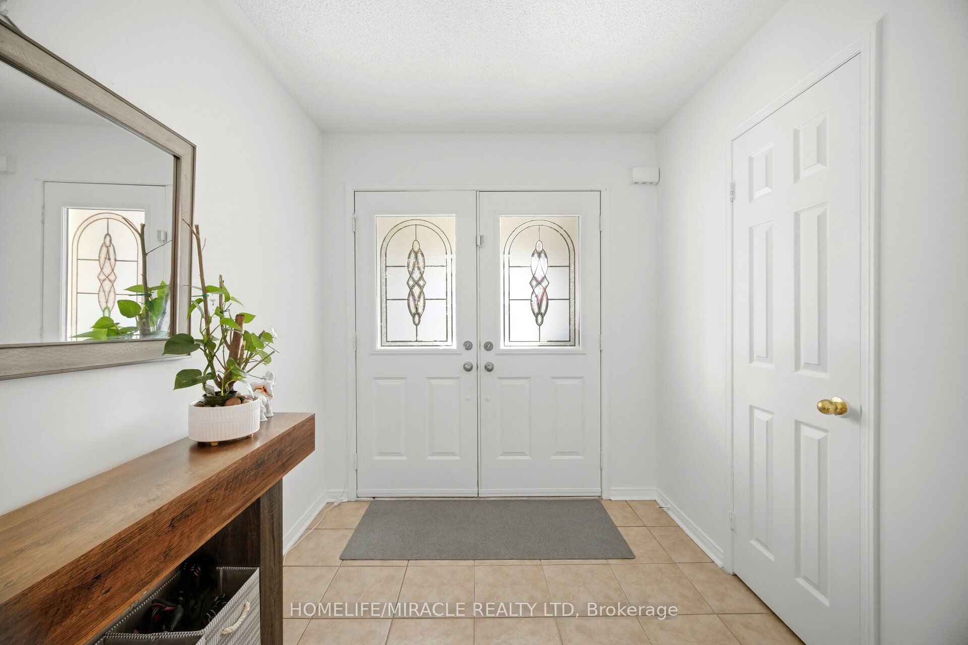 16 Capistro Street, Brampton, ON L7A 3J3 photo 5