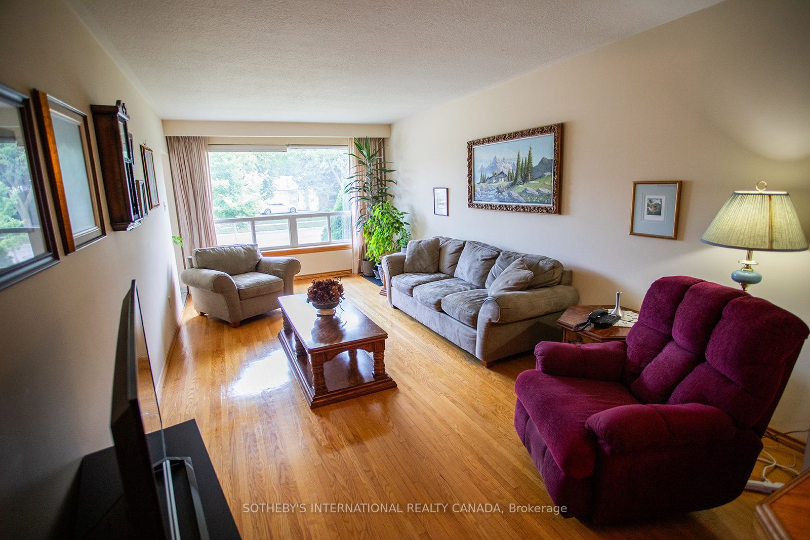 12 Waterbury Drive, Toronto, ON M9R 3X6 photo 3