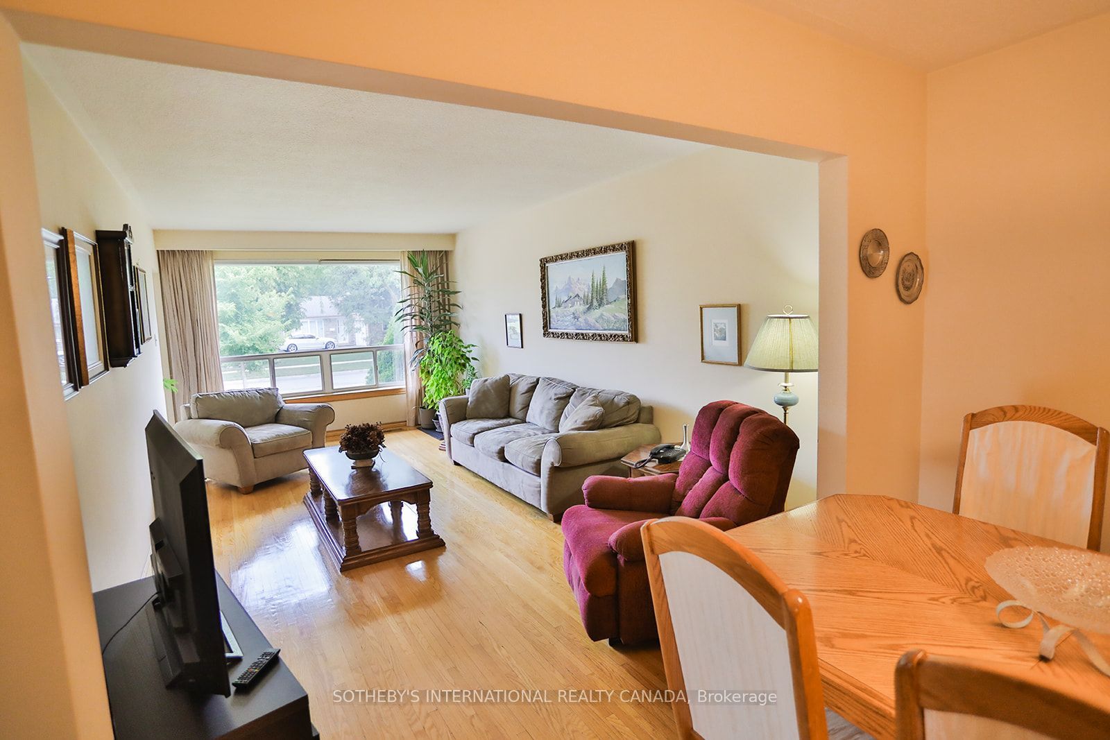 12 Waterbury Drive, Toronto, ON M9R 3X6 photo 5