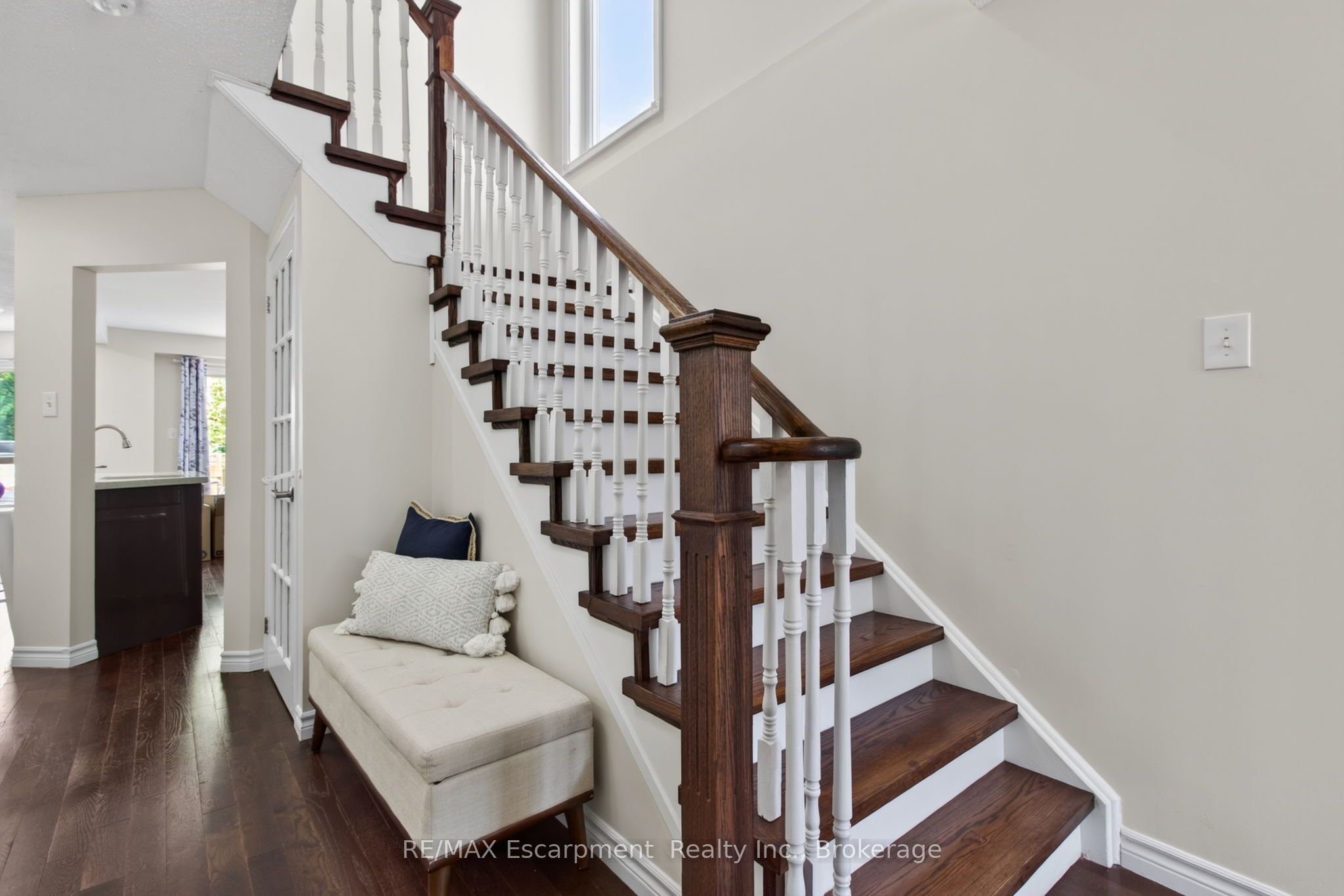 5143 Lampman Avenue, Burlington, ON L7L 6K1 photo 3