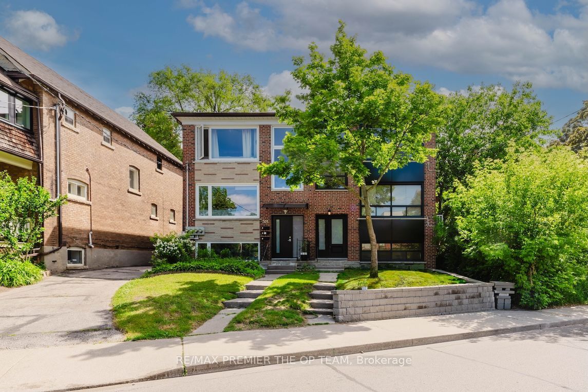 299 Quebec Avenue 3, Toronto, ON M6P 2V2 photo 3