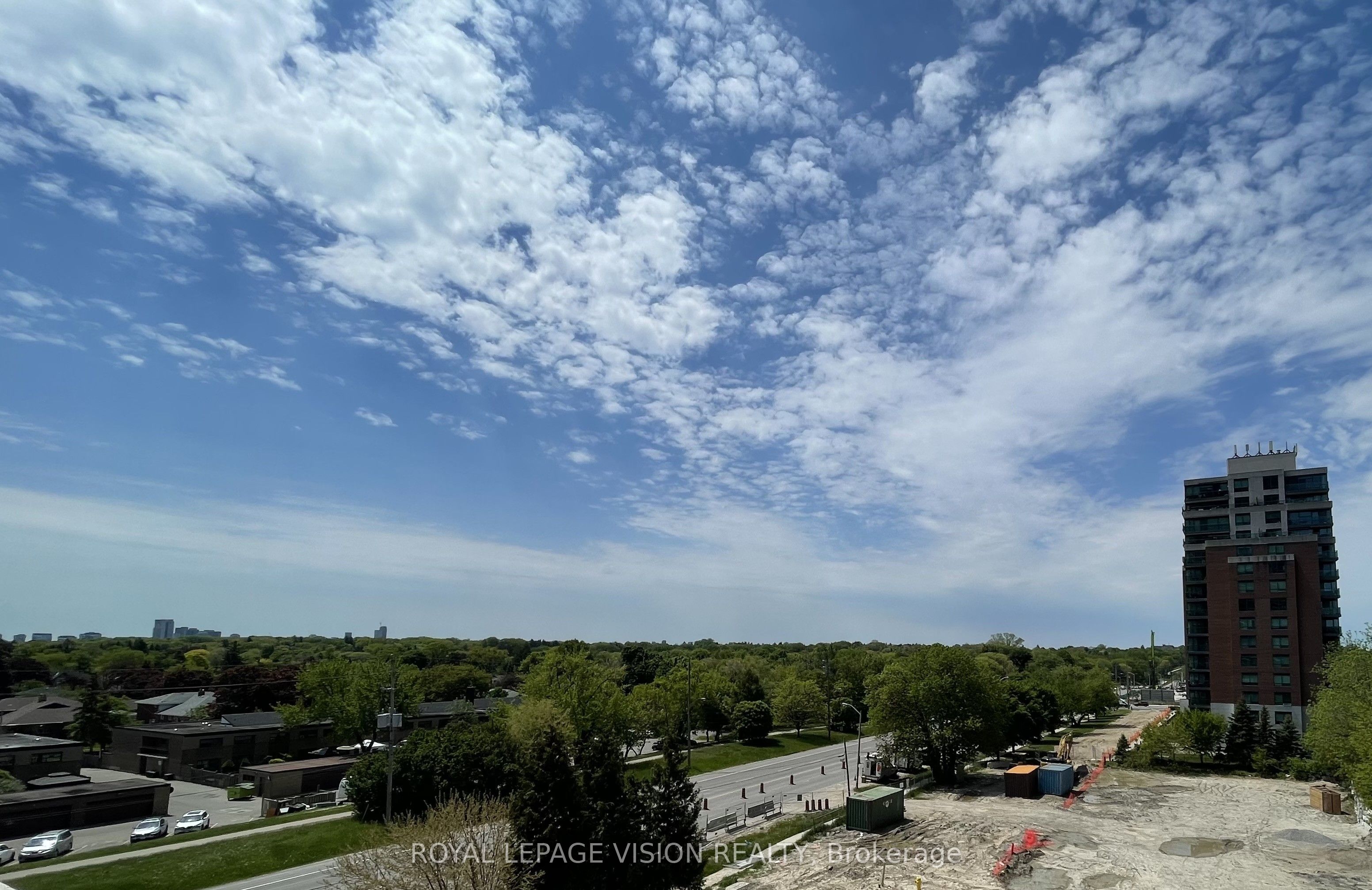4010 Eglinton Avenue W 501, Toronto, ON M9A 0G5 photo 4