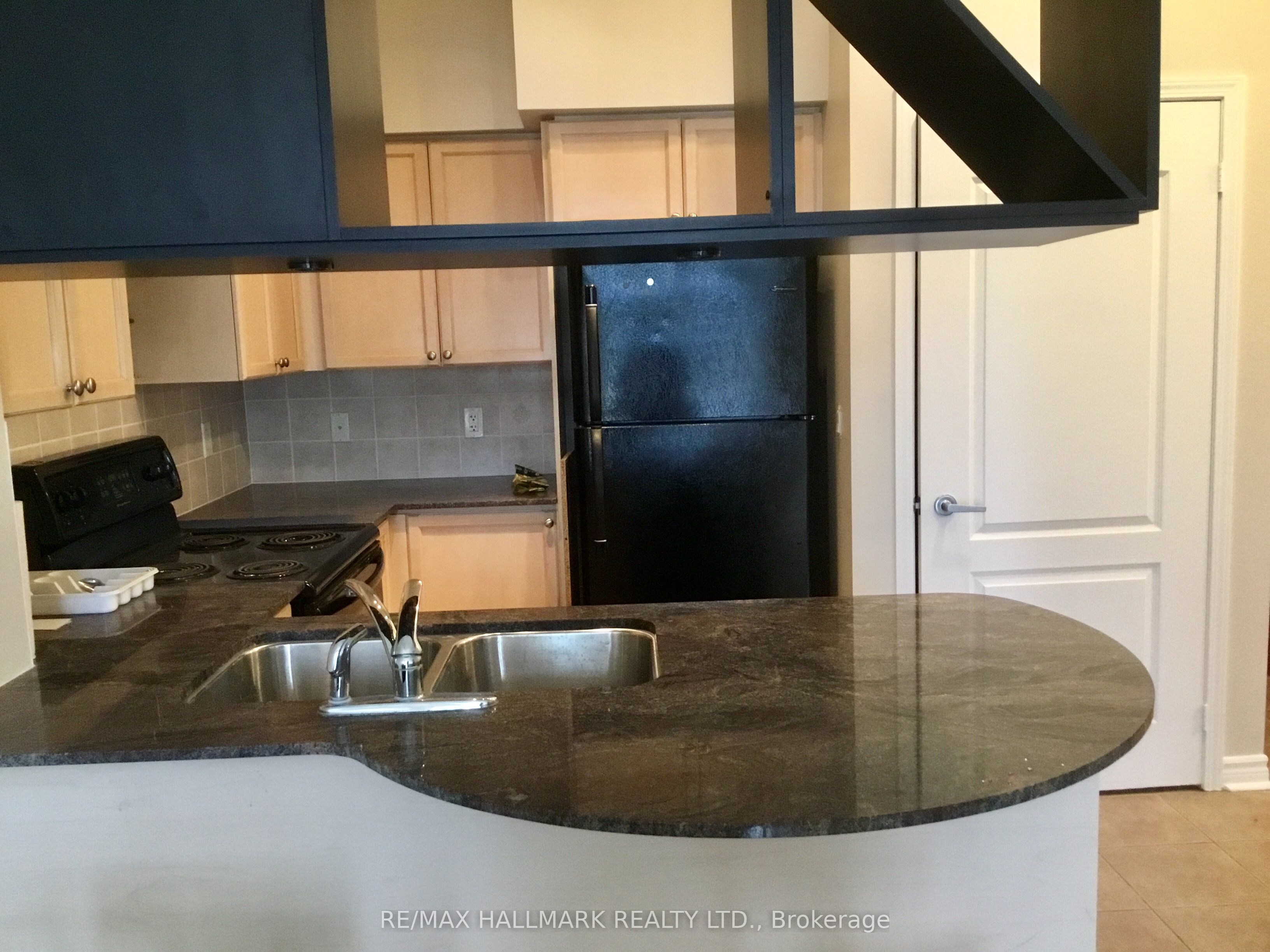 320 City Centre Drive 318, Mississauga, ON L5B 4P8 photo 4