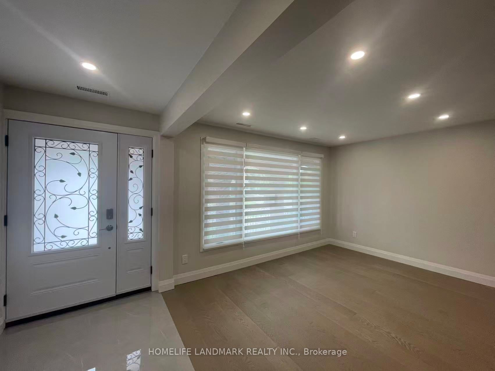 17 Rosemeade Avenue Unit 1, Toronto, ON M8Y 3A2 photo 3