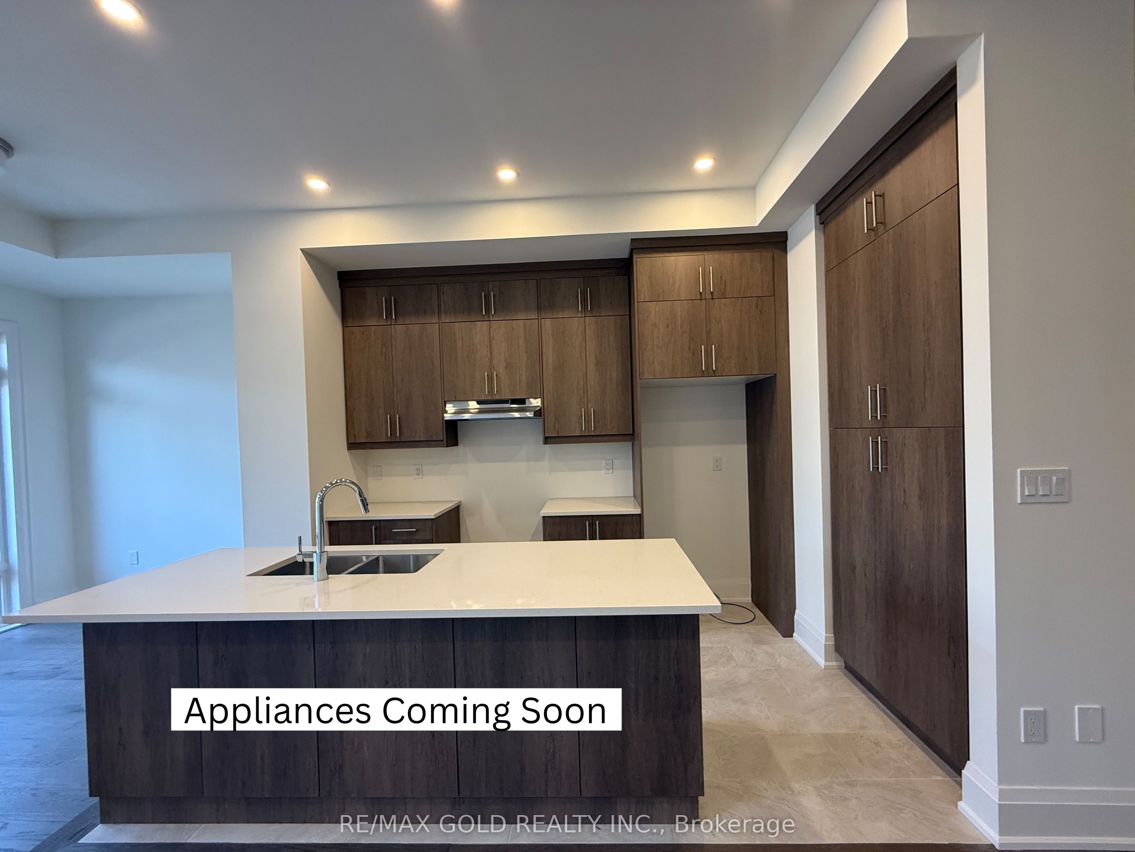 3314 Azam Way, Oakville, ON L6M 5S6 photo 4