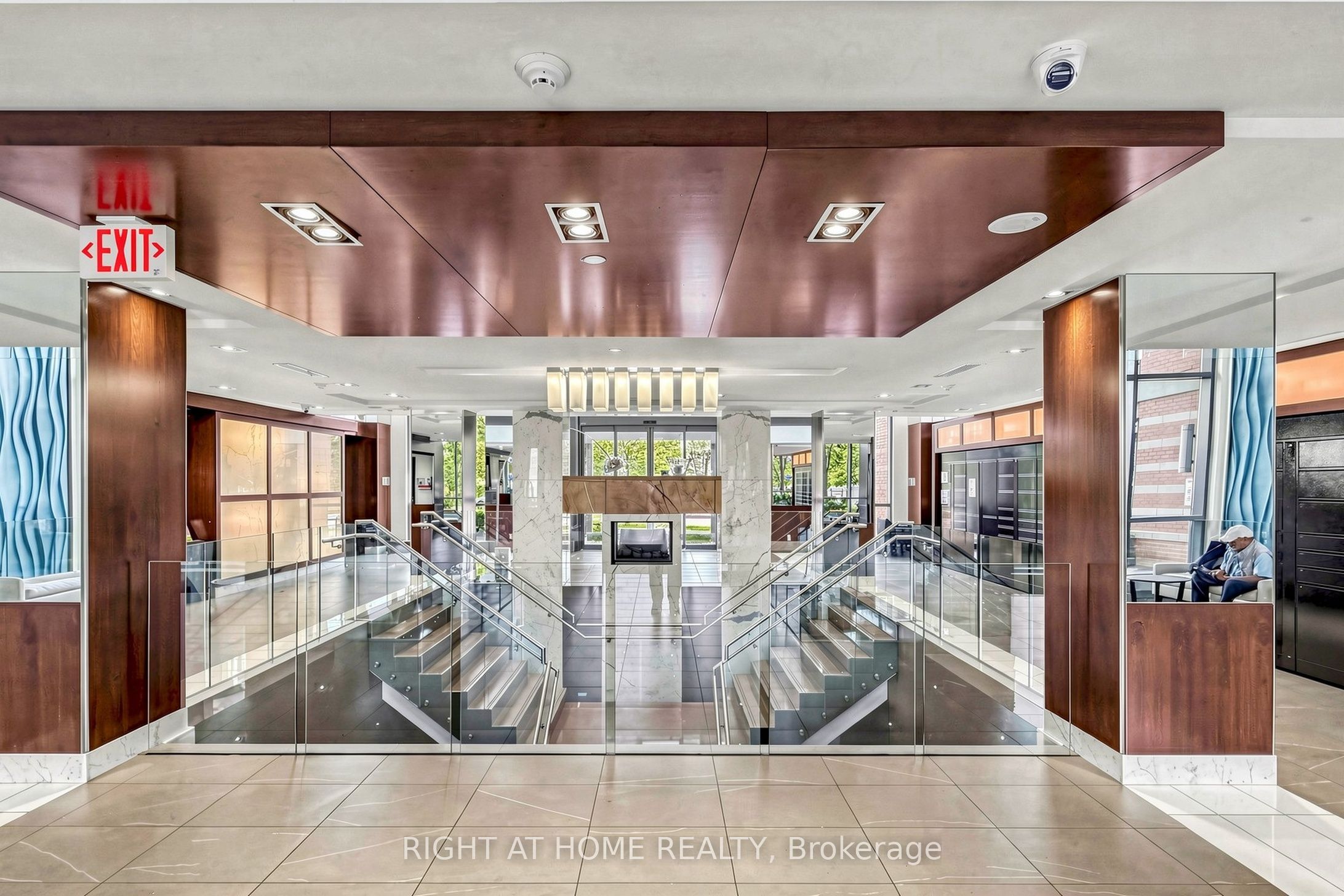225 Sherway Gardens Road 109, Toronto, ON M9C 0A3 photo 4