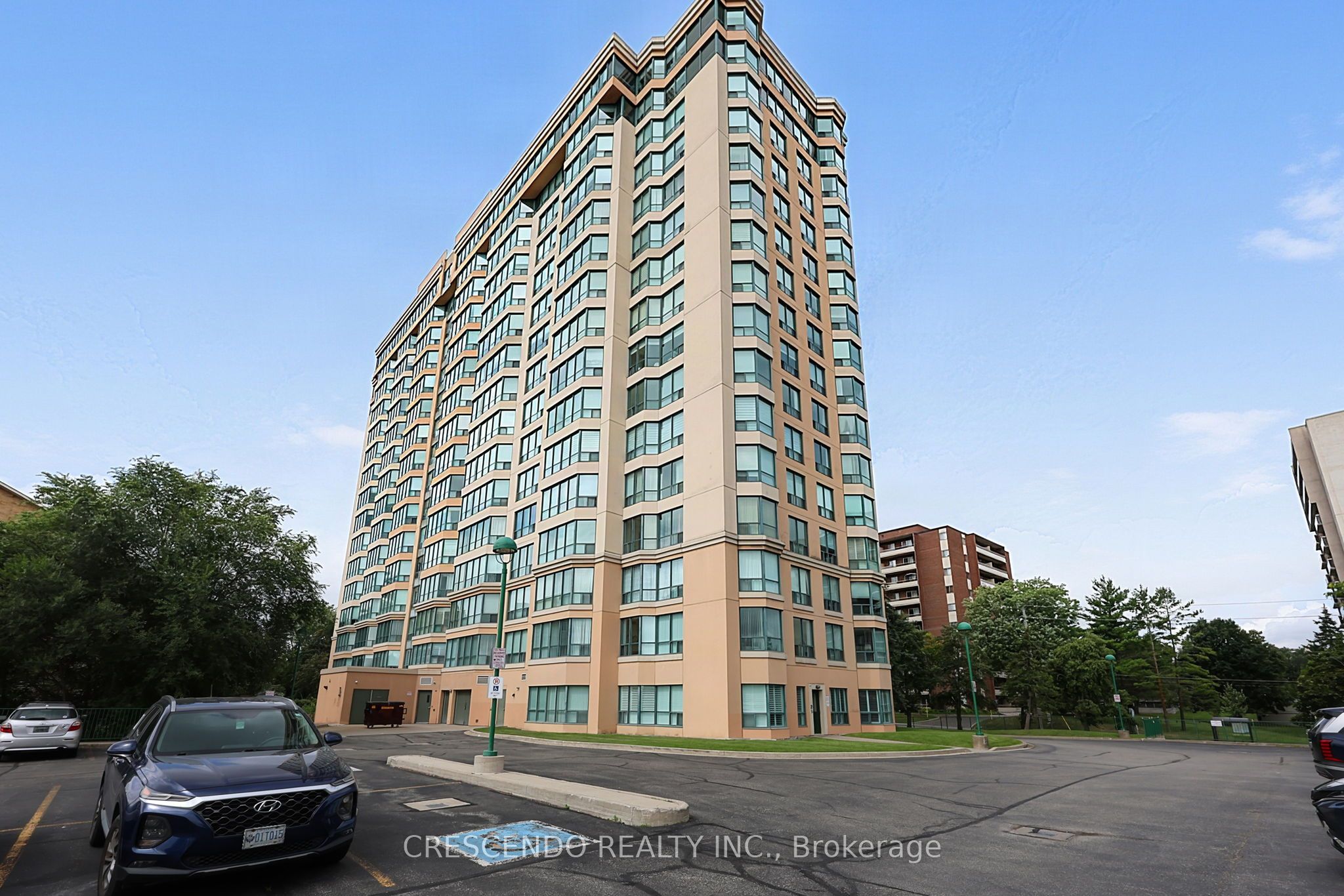 100 Millside Drive 201, Milton, ON L9T 5E2 photo 2
