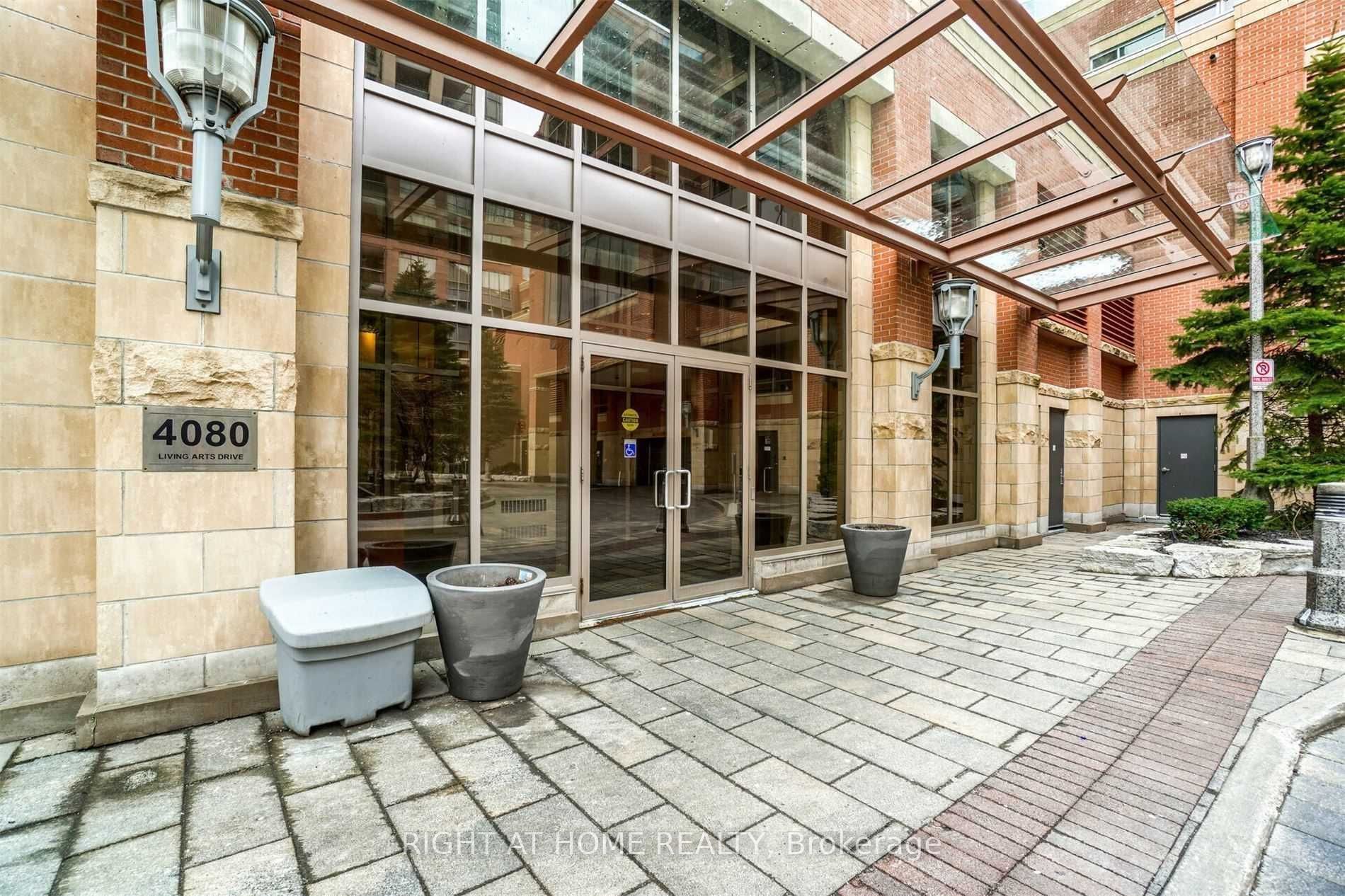 4080 Living Arts Drive 1505, Mississauga, ON L5B 4N3 photo 2
