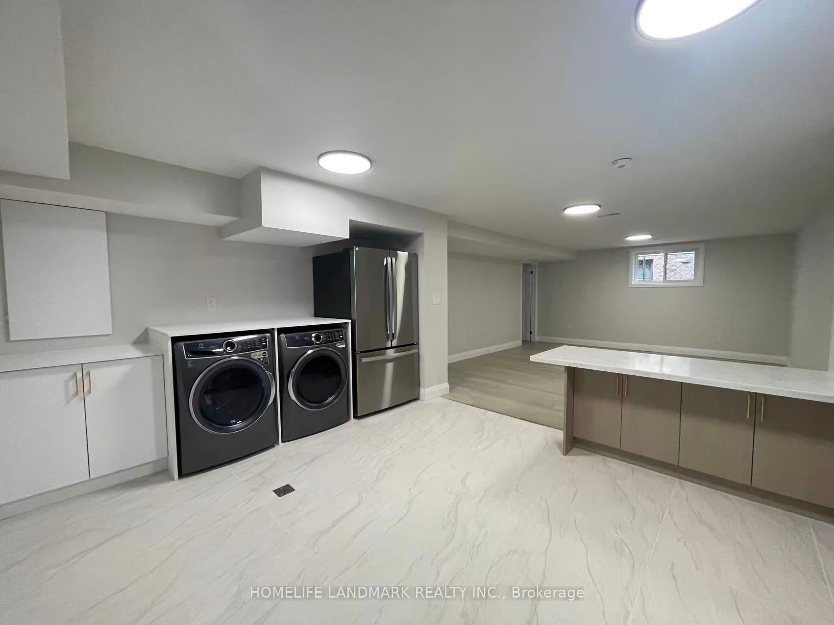 17 Rosemeade Avenue Unit 3, Toronto, ON M8Y 3A2 photo 4