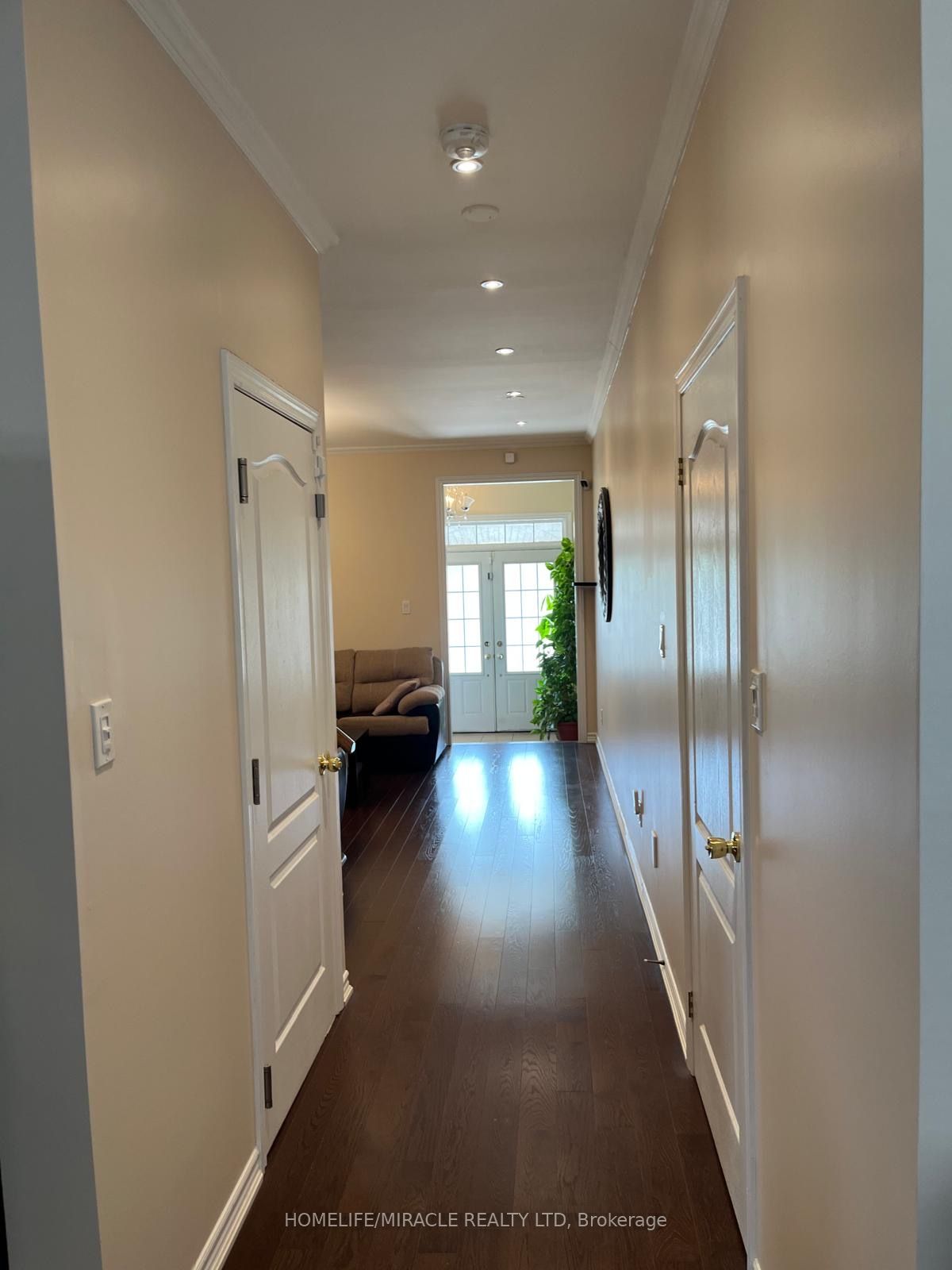 8 Sculptor Street, Brampton, ON L6P 3H5 photo 4