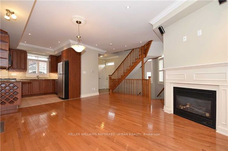 967 Kipling Avenue, Toronto, ON M9B 3L3 photo 3