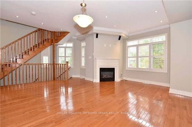 967 Kipling Avenue, Toronto, ON M9B 3L3 photo 5