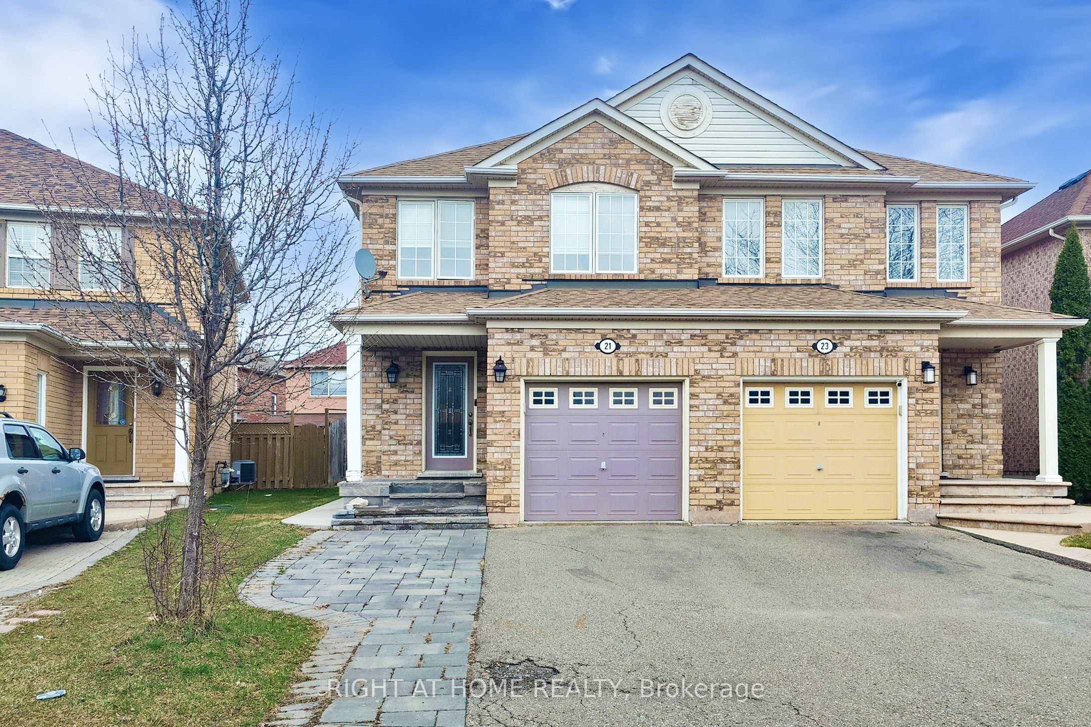 21 Dunlop Court, Brampton, ON L6X 4Z8 photo 4