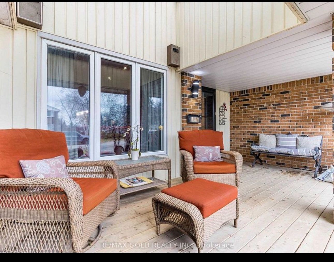 50 Lorraine Crescent, Brampton, ON L6S 2R7 photo 2