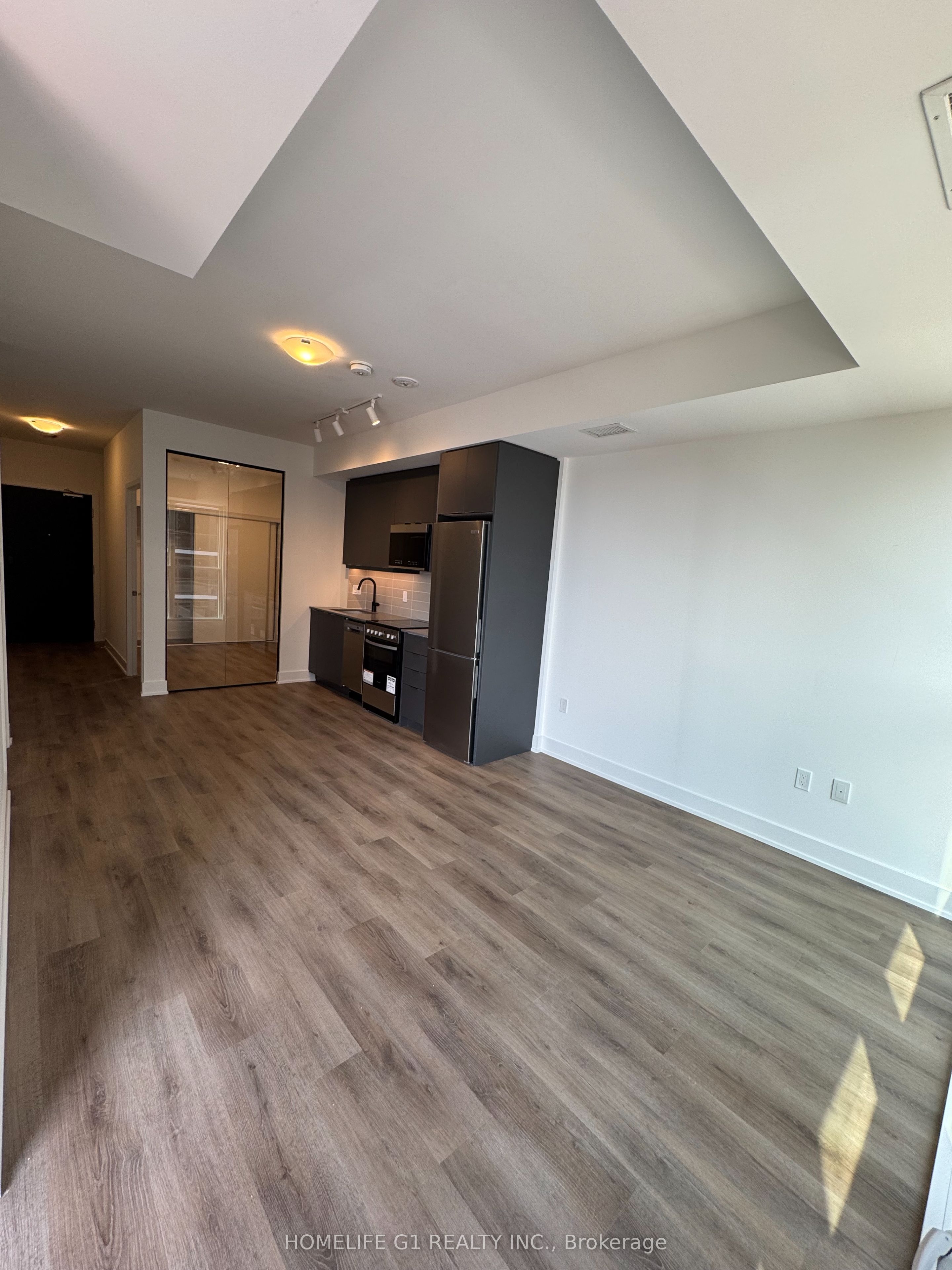 115 Nipissing Road 412, Milton, ON L9T 1R3 photo 4