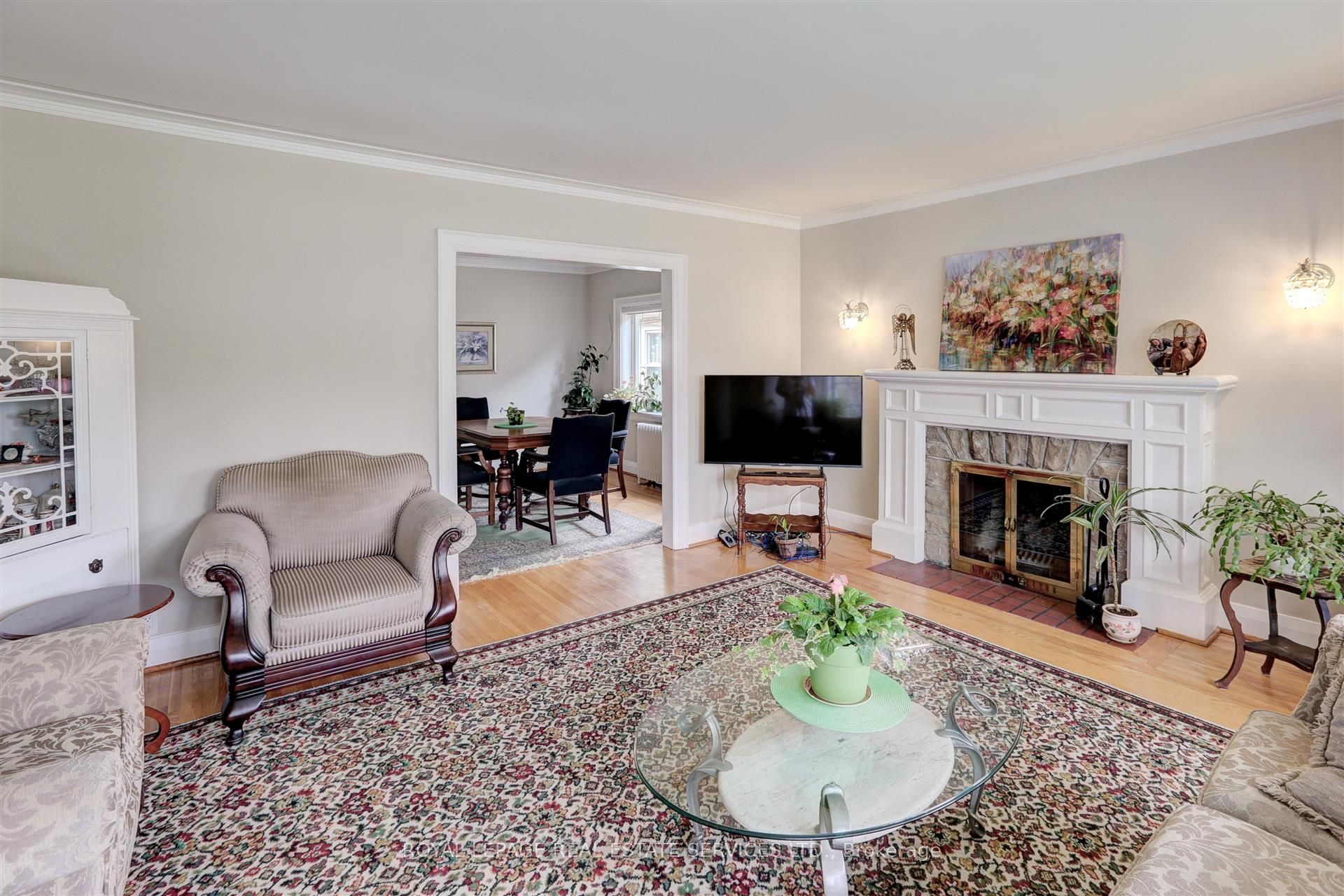 83 Brentwood Road S, Toronto, ON M8Z 3N4 photo 5