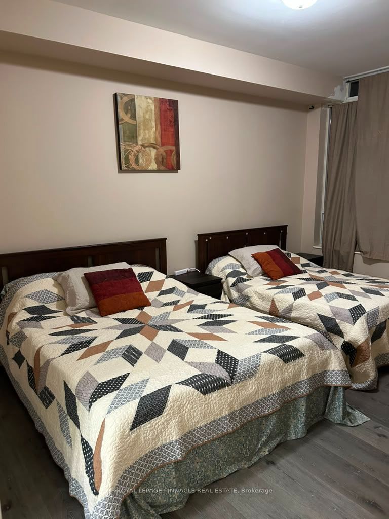 3880 Duke of York Boulevard 2801, Mississauga, ON L5B 4M7 photo 5