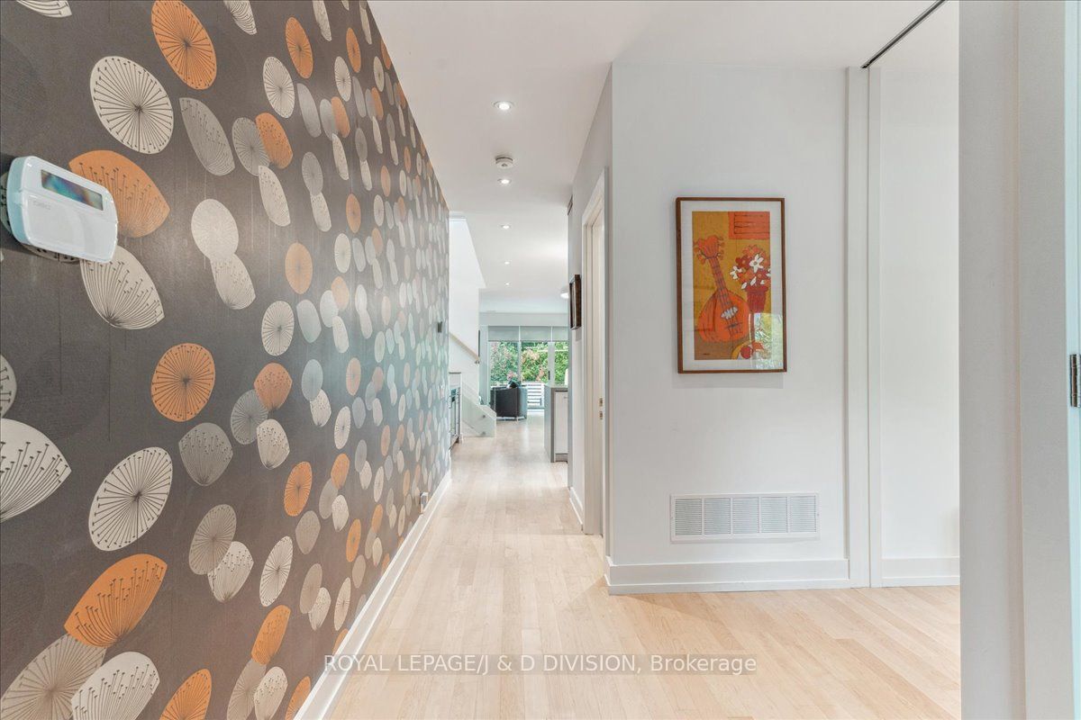 16 Forty First Street, Toronto, ON M8W 3N5 photo 4