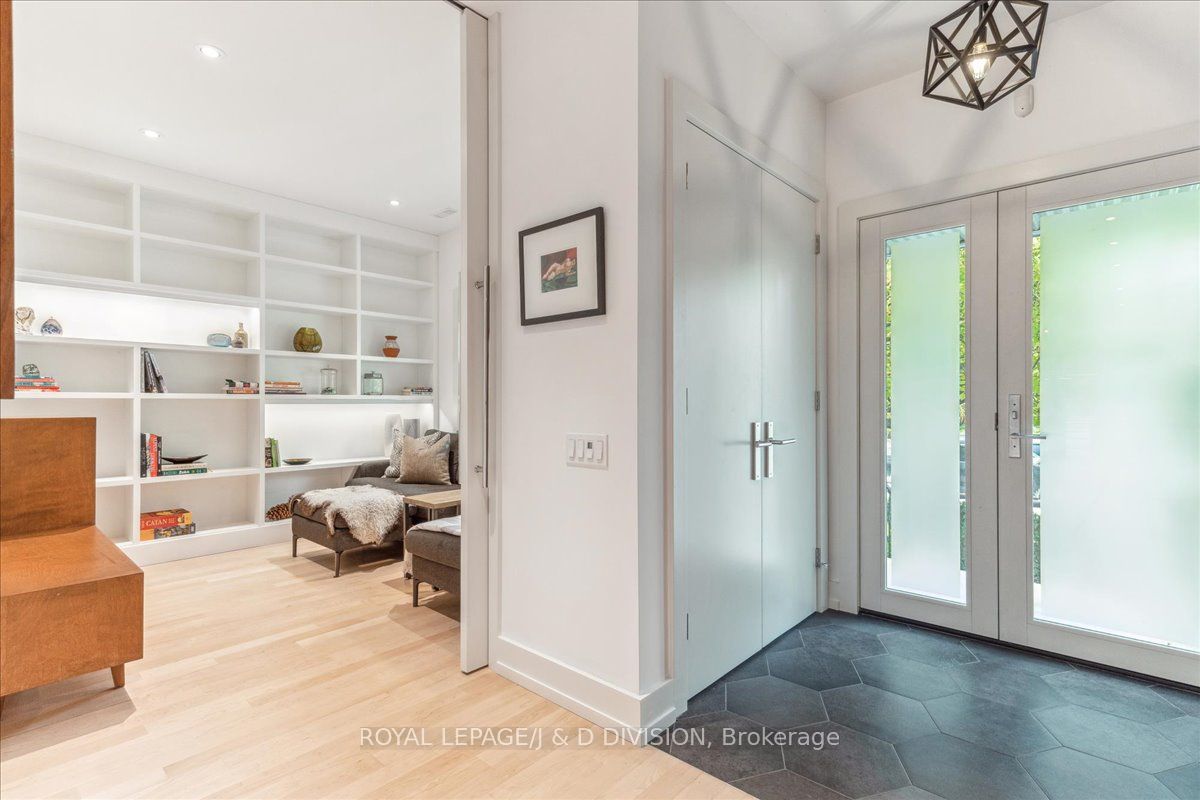 16 Forty First Street, Toronto, ON M8W 3N5 photo 5
