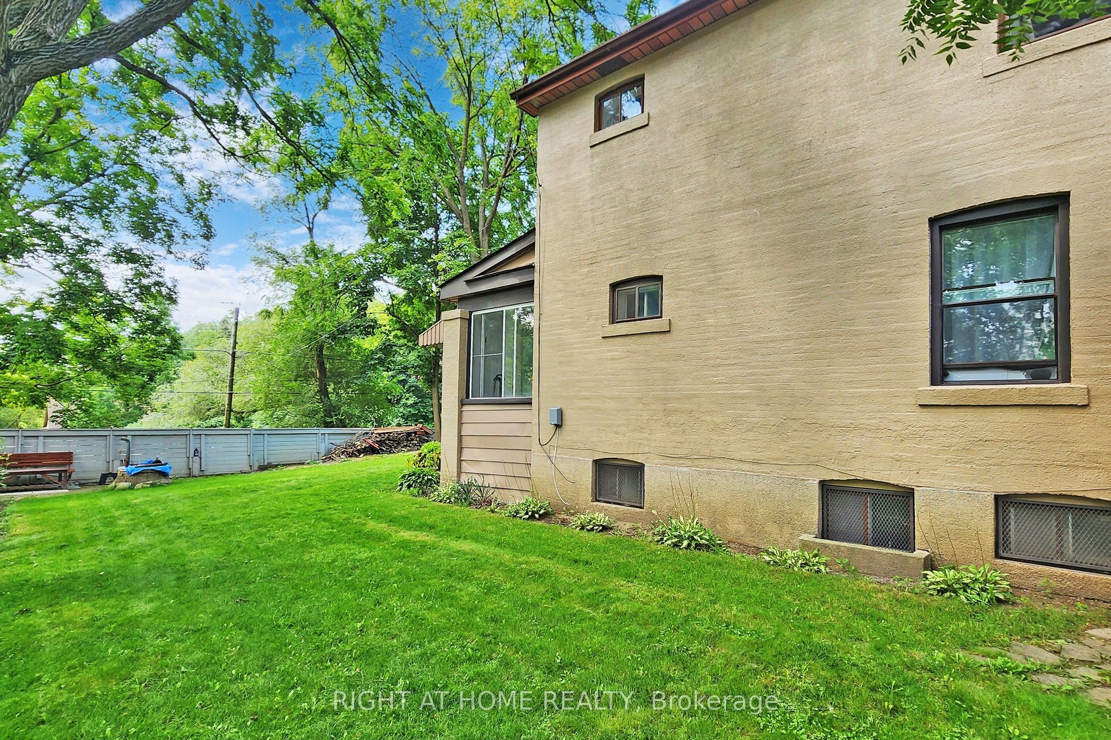 1 Edgebrook Drive, Toronto, ON M9V 1E1 photo 5
