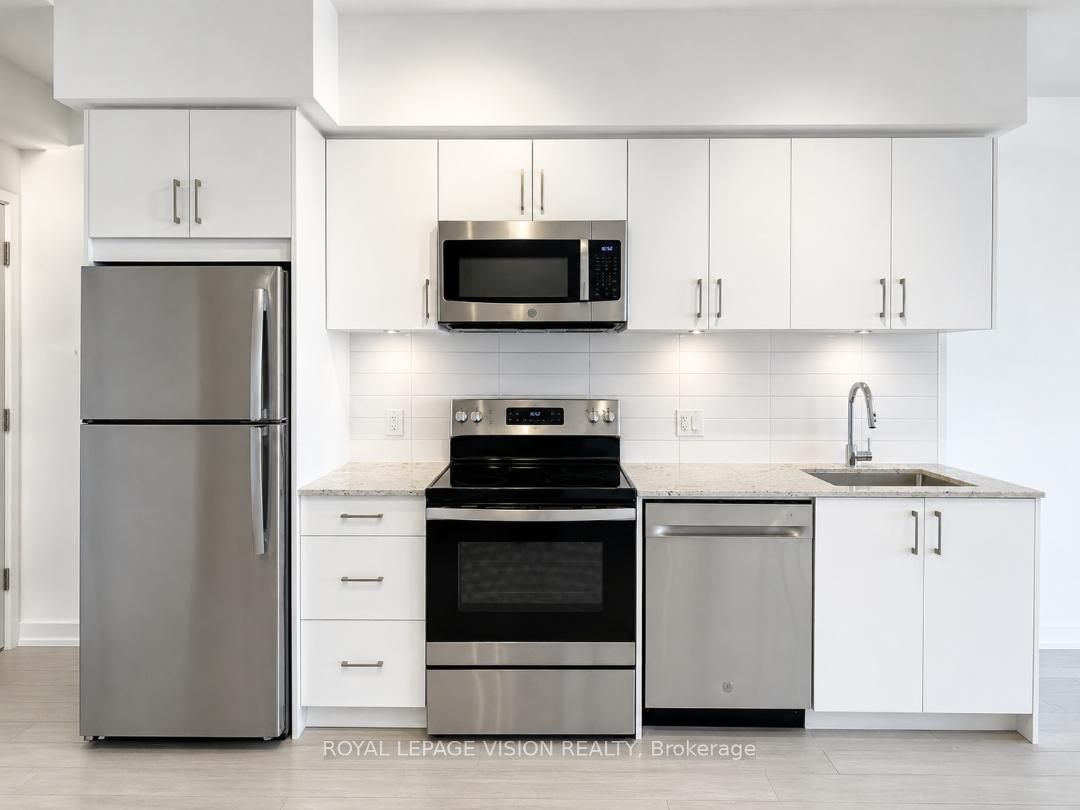 4010 Eglinton Avenue W 1911, Toronto, ON M9A 0G5 photo 4