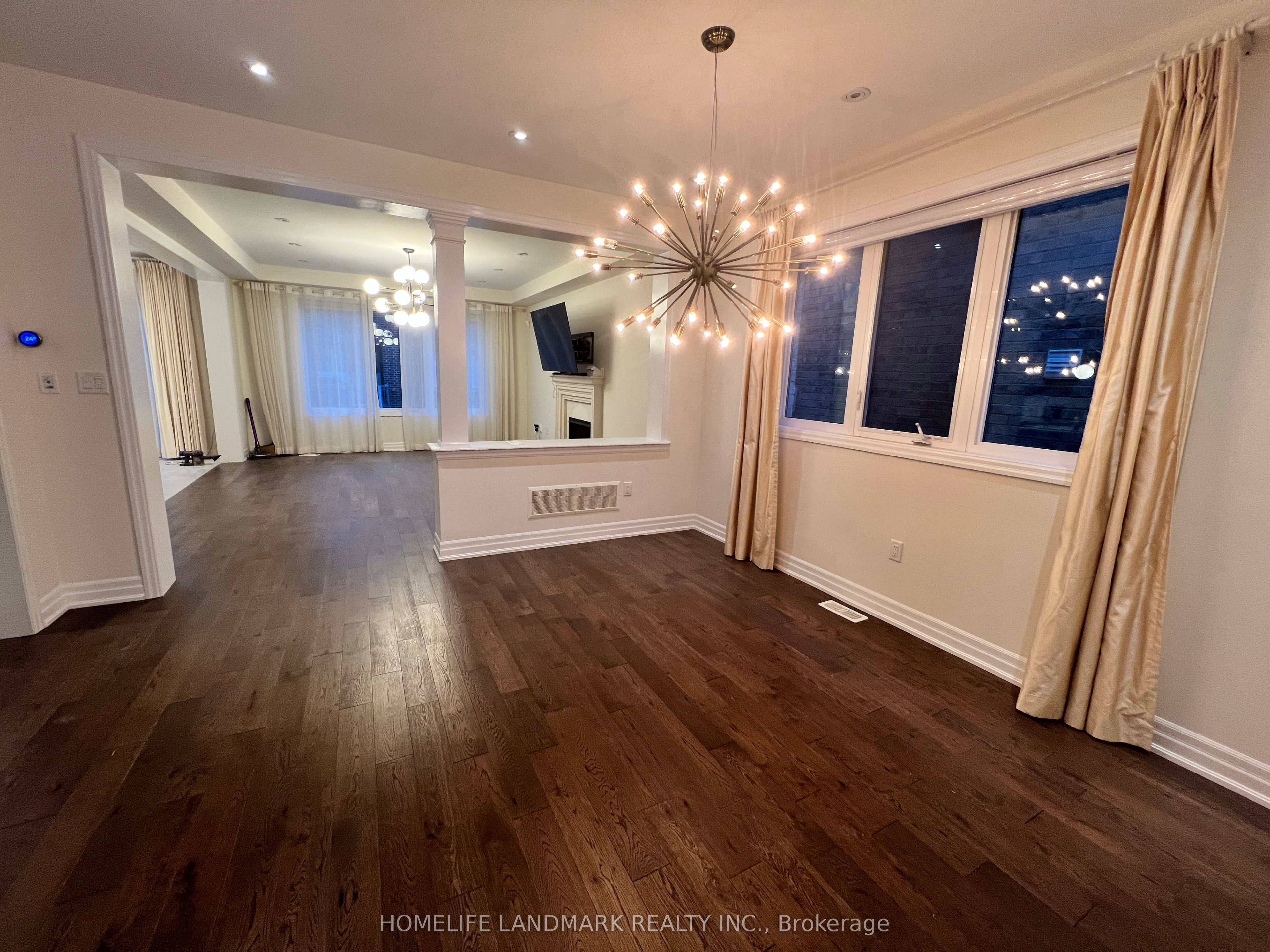 102 Fowley Drive, Oakville, ON L6H 0V3 photo 3