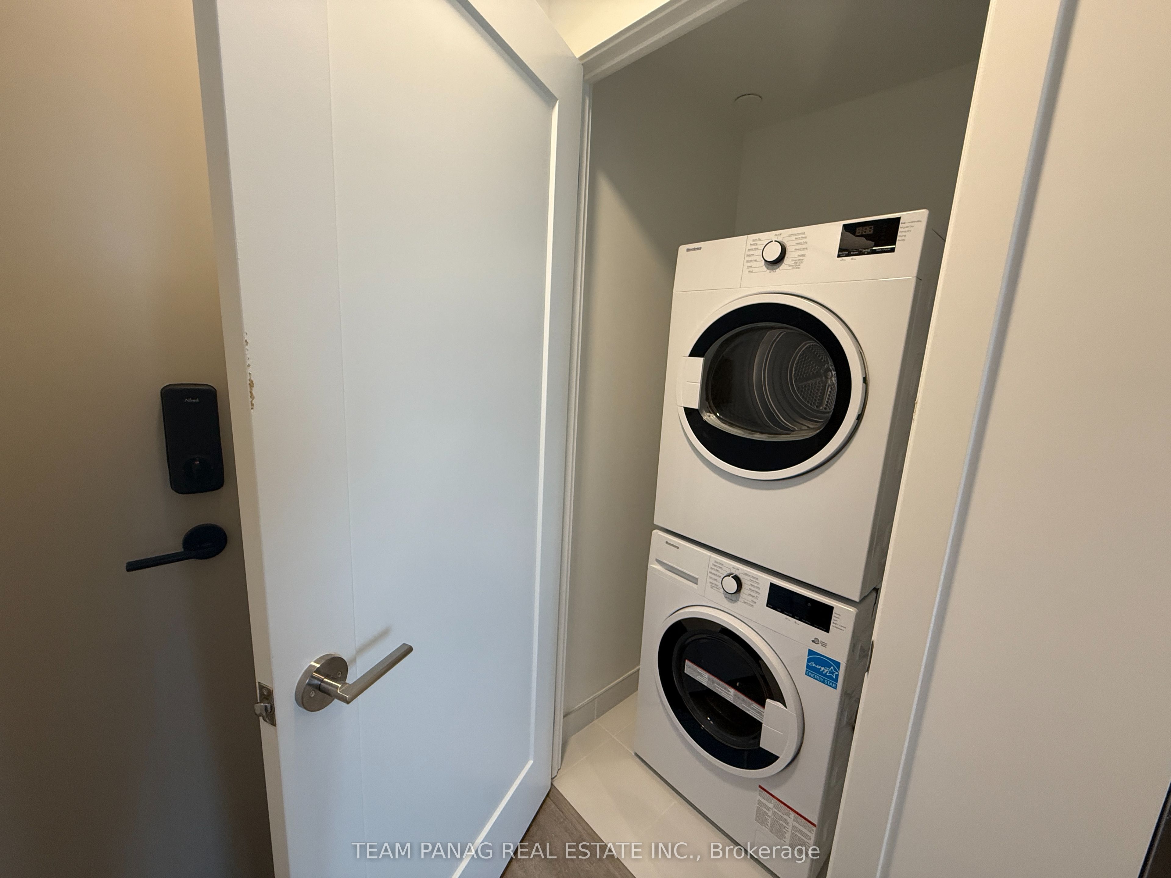 5105 Hurontario Street 431, Mississauga, ON L4Z 0C9 photo 3