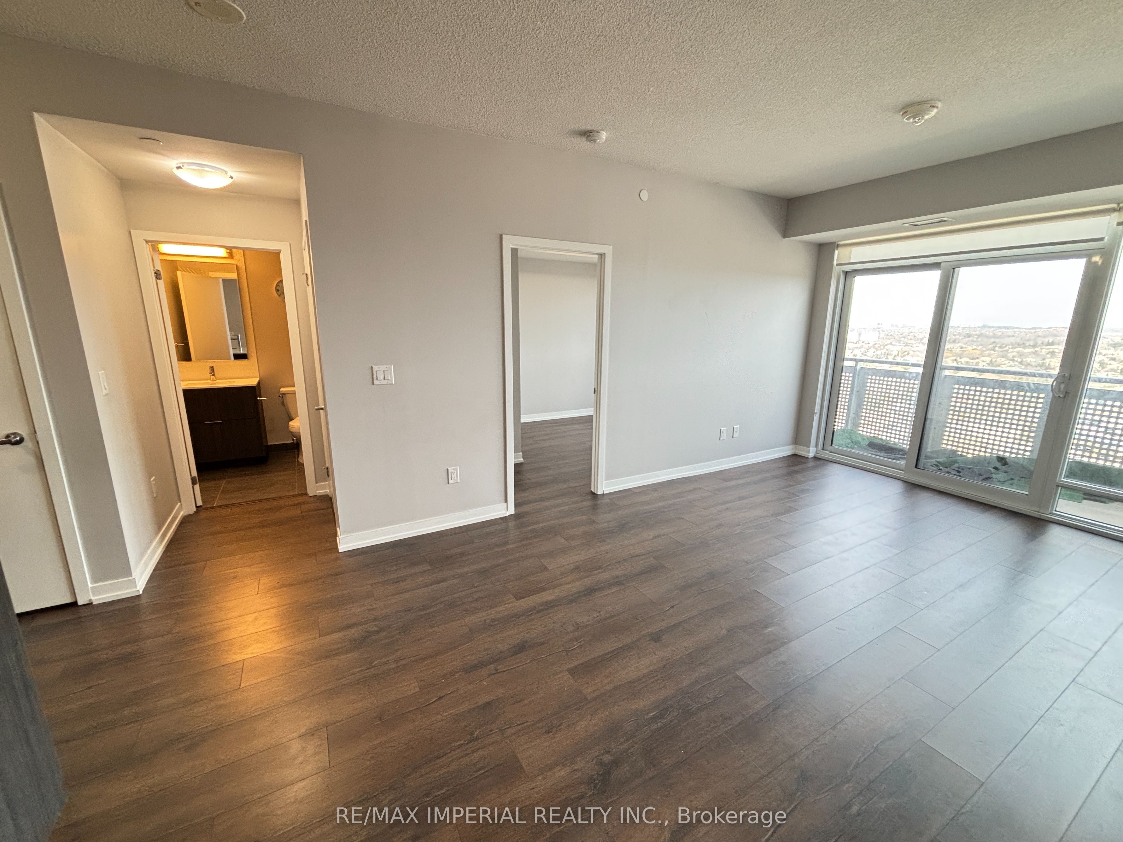 2520 eglinton Avenue W 1212, Mississauga, ON L5M 0Y4 photo 4