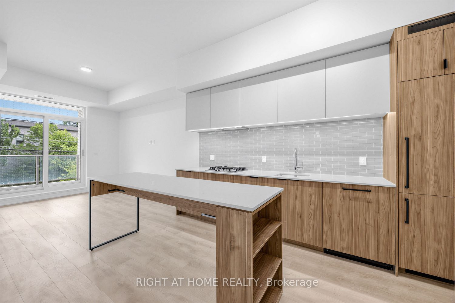 722 Marlee Avenue 207, Toronto, ON M6B 3J7 photo 5