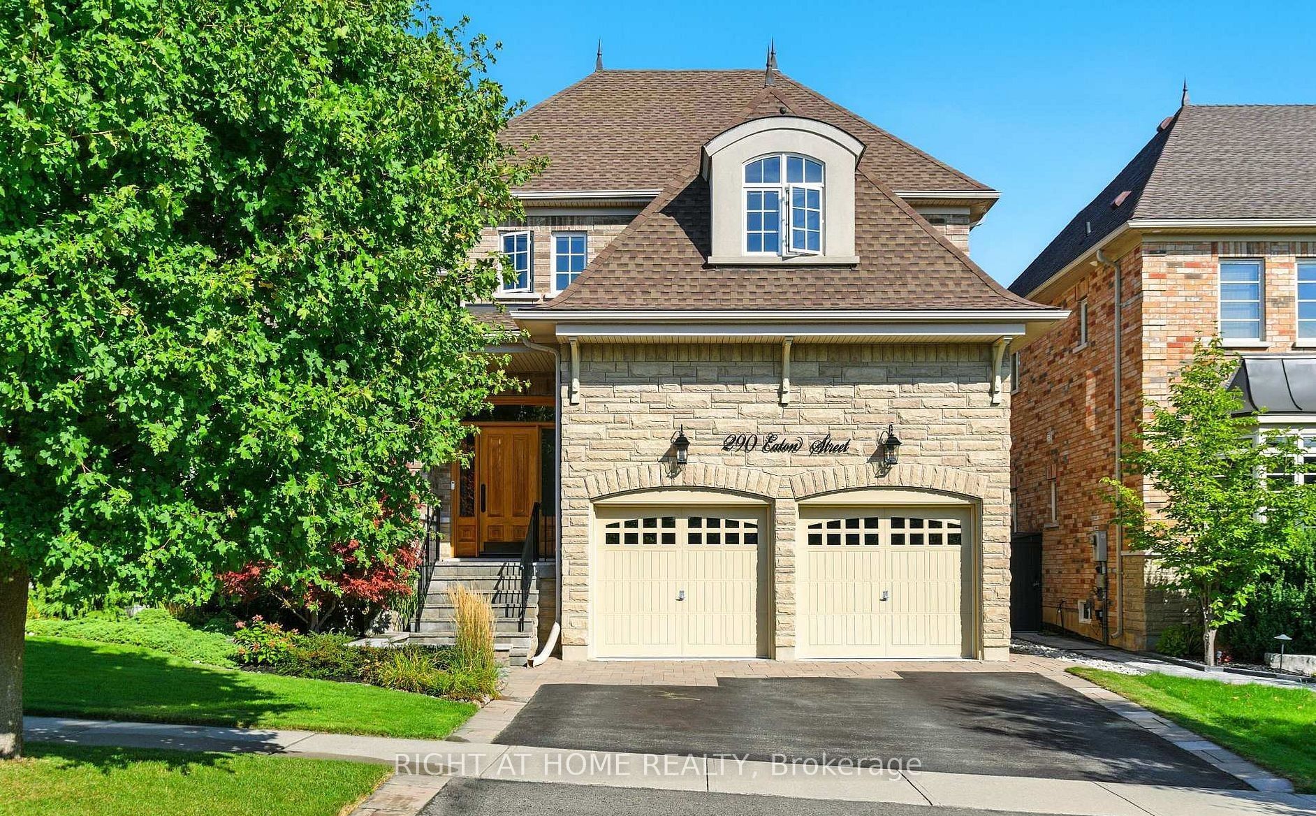 290 Eaton Street, Halton Hills, ON L7G 6N8