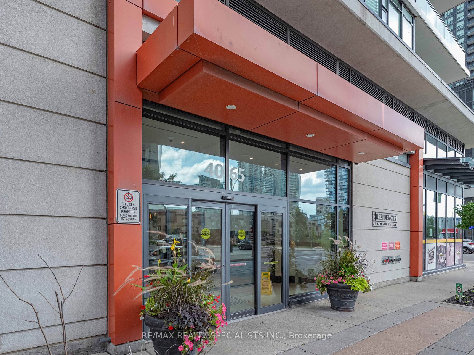 4065 Brickstone Mews 1401, Mississauga, ON L5B 0G3 photo 3