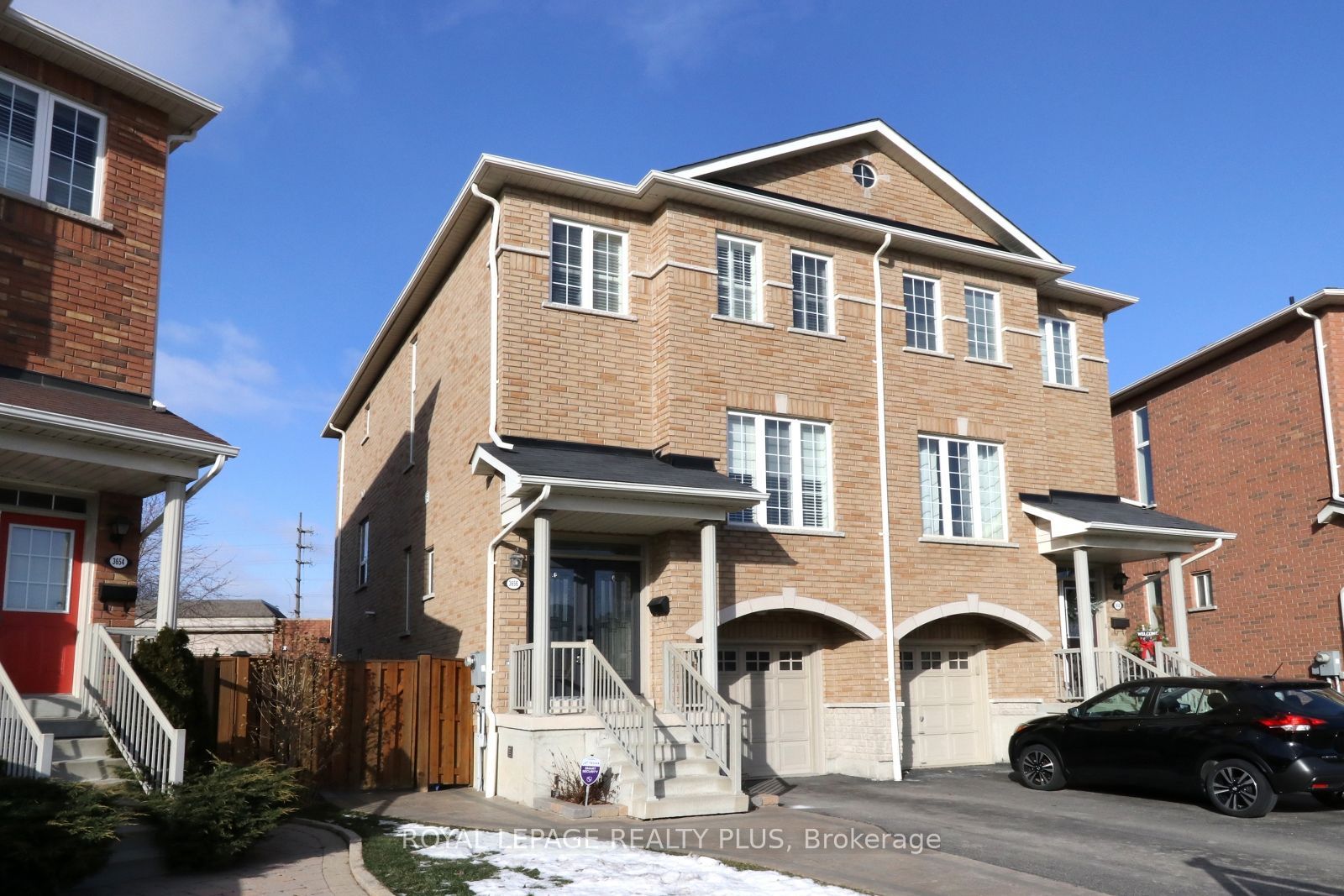 3656 Twinmaple Drive, Mississauga, ON L4Y 3R1