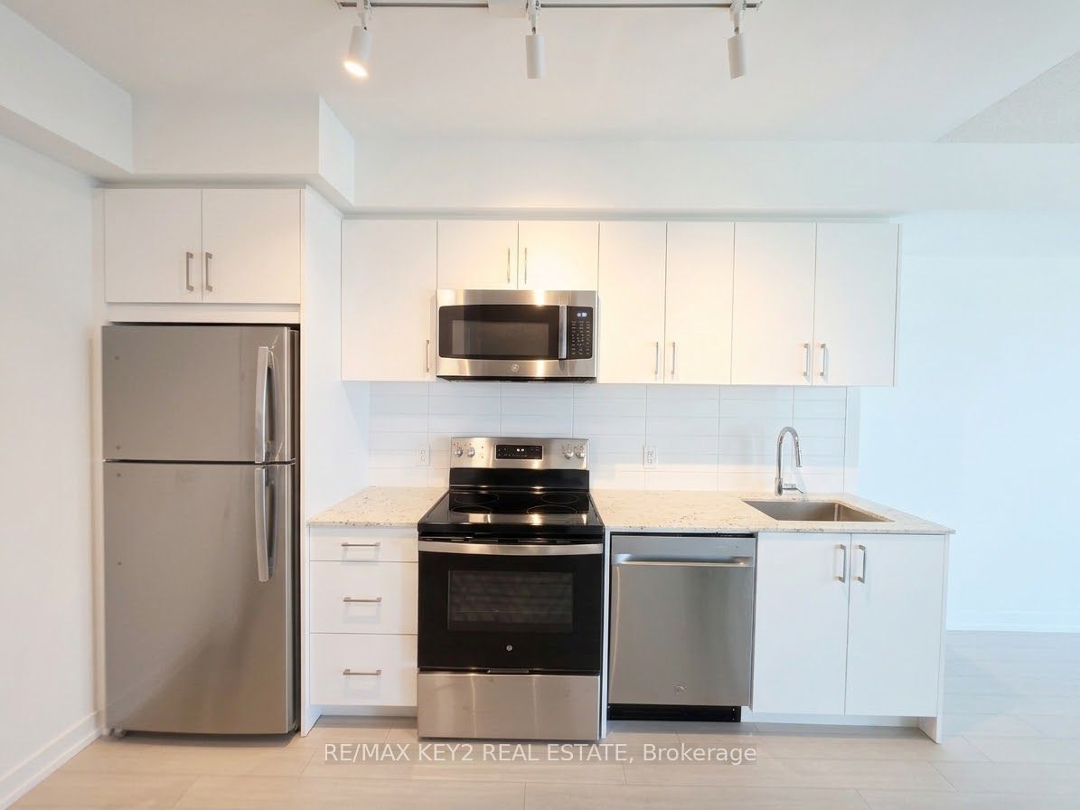 4010 Eglinton Avenue W 1507, Toronto, ON M9A 0G5 photo 2