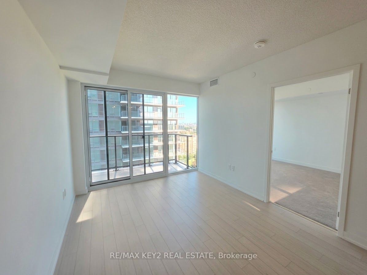 4010 Eglinton Avenue W 1507, Toronto, ON M9A 0G5 photo 4