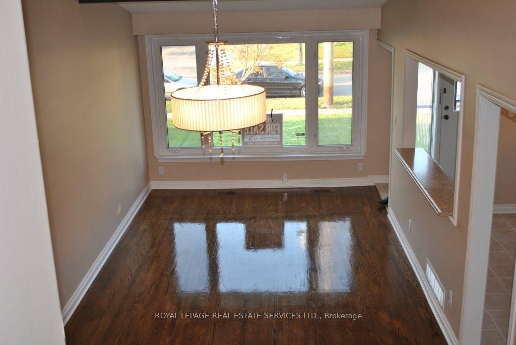 67 Lanyard Road 1, Toronto, ON M9M 1Y8 photo 2