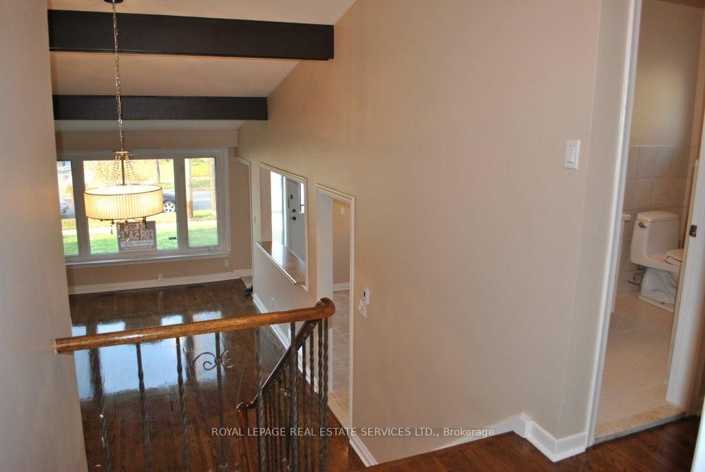 67 Lanyard Road 1, Toronto, ON M9M 1Y8 photo 3