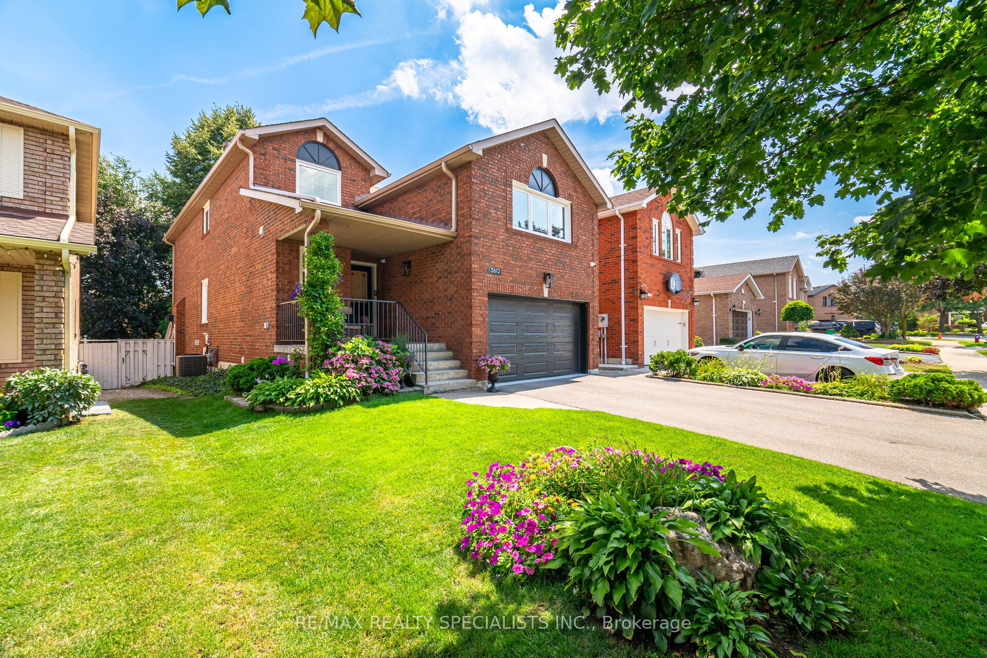 5612 Shillington Drive, Mississauga, ON L5R 3N4 photo 2