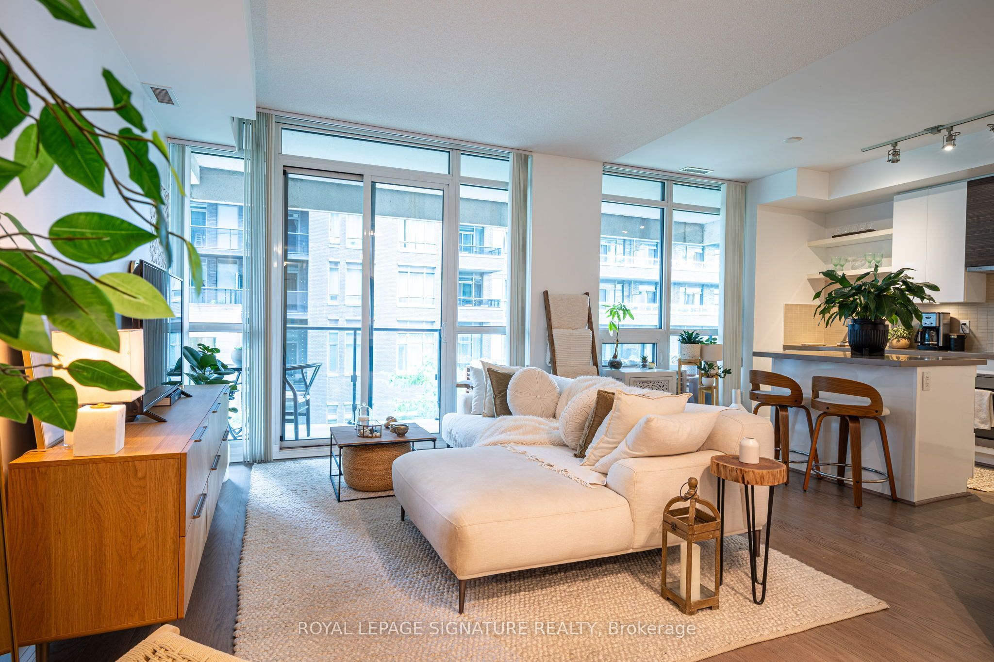 59 Annie Craig Drive 311, Toronto, ON M8V 1A1
